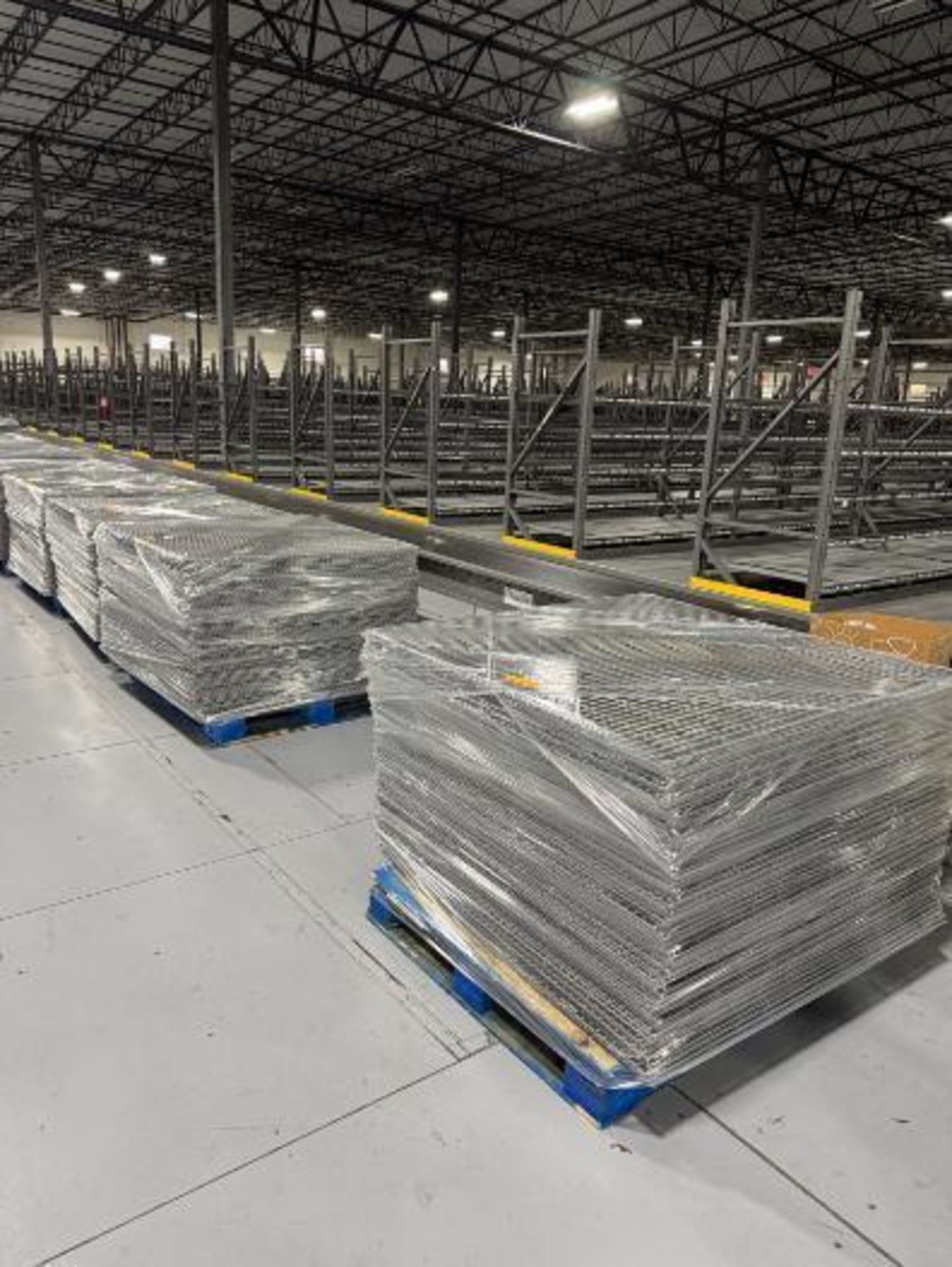 pallets of pallet racking decking - Image 3 of 3