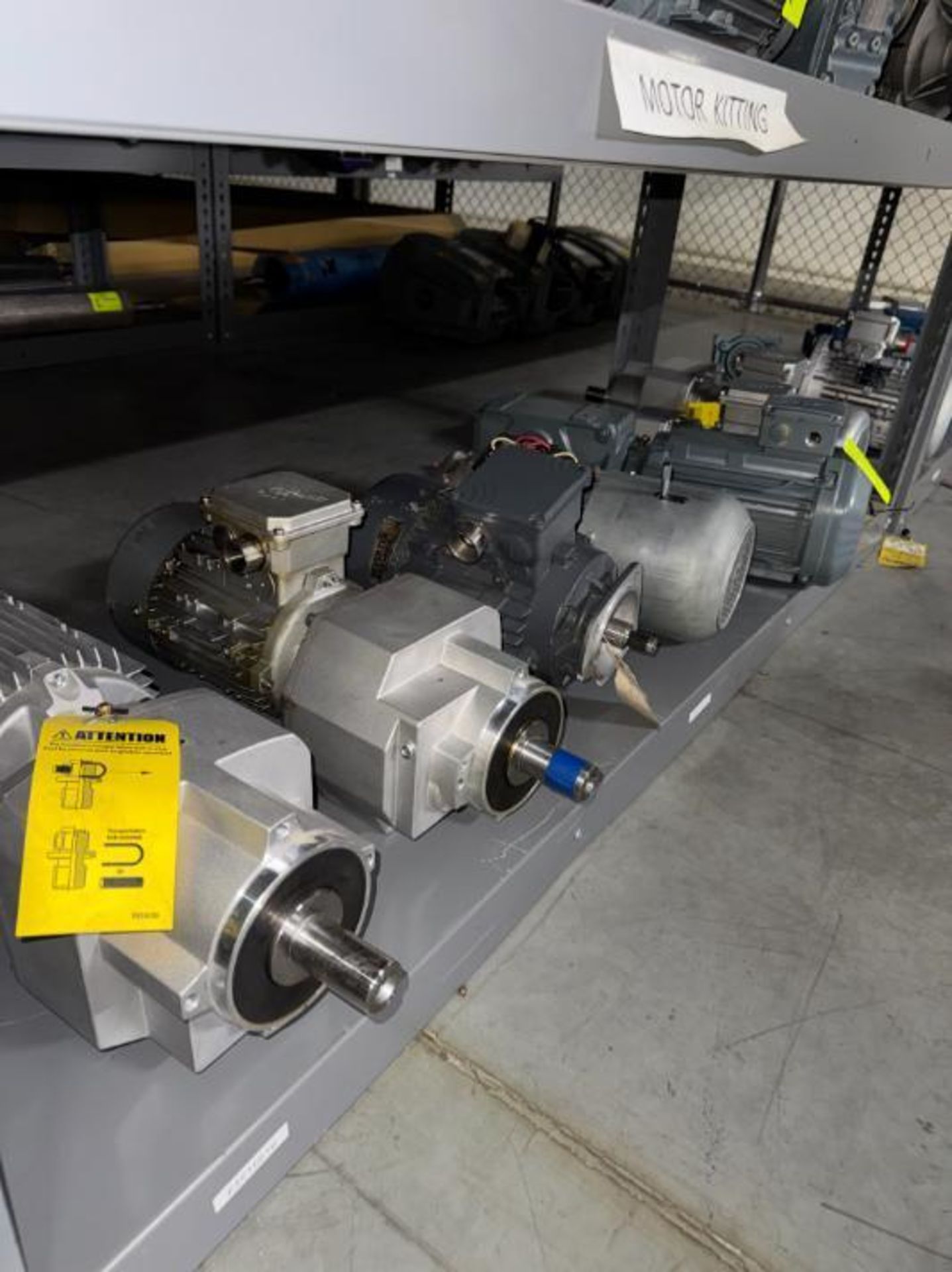 electric motors w/ gear boxes for conveyor belts - Image 2 of 6