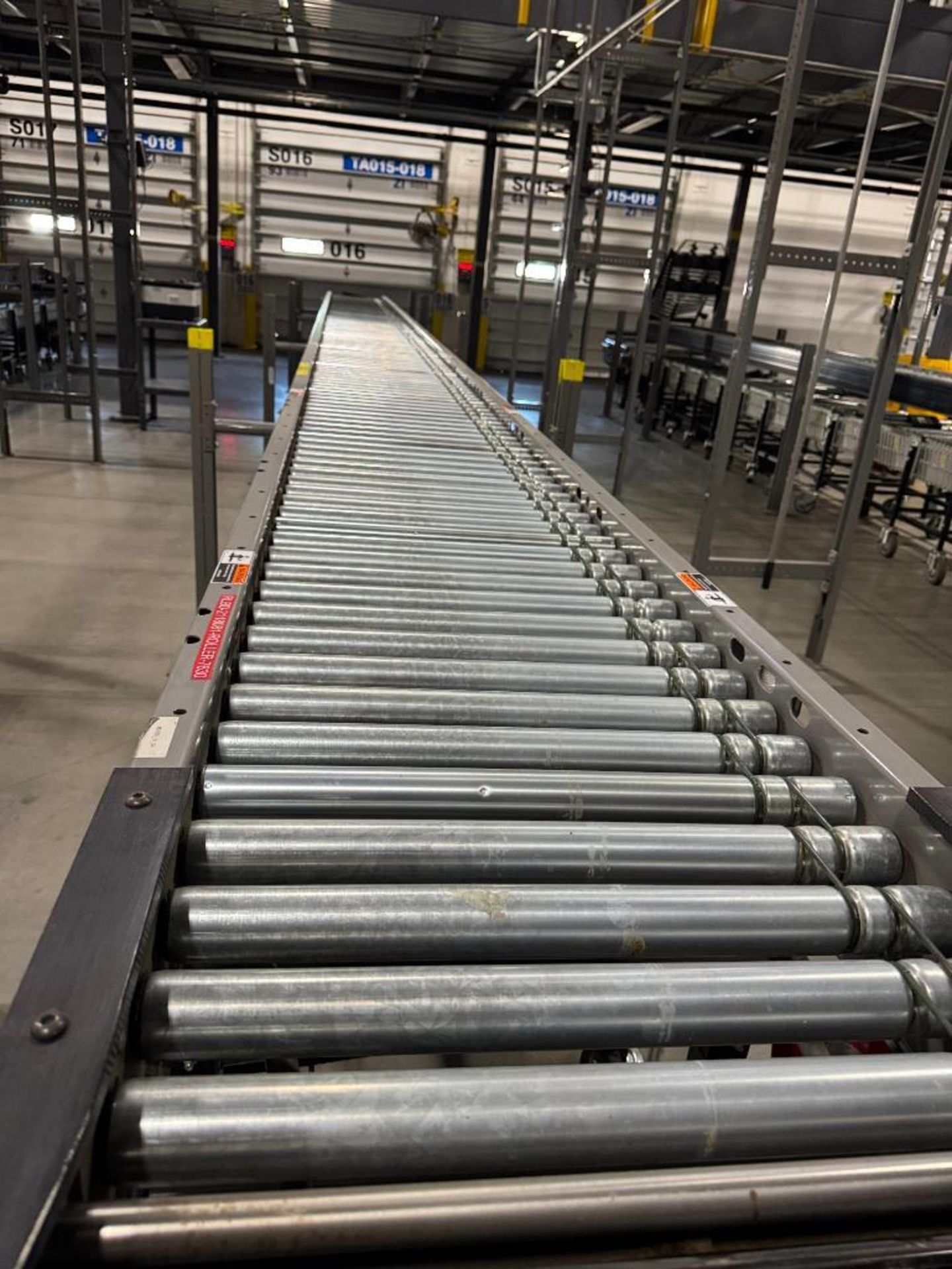 Invata partially powered roller conveyor