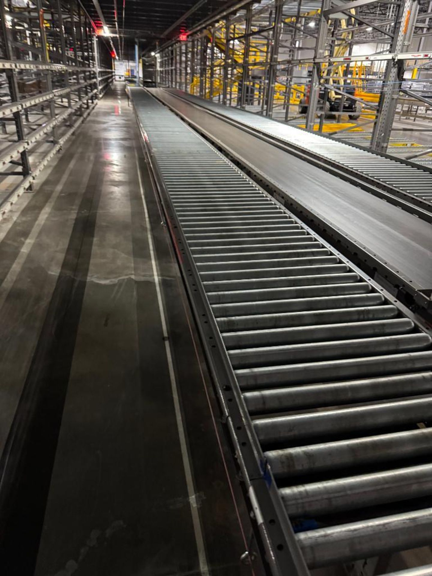 Invata diverter dual roller conveyor
