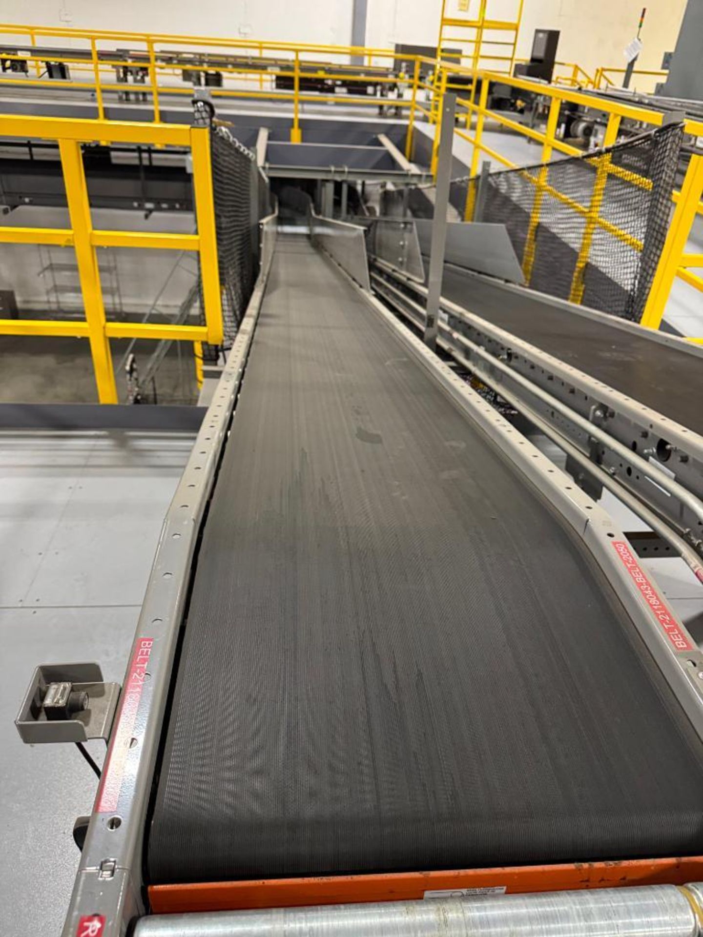 Invata conveyor belt w/ incline - Image 3 of 3