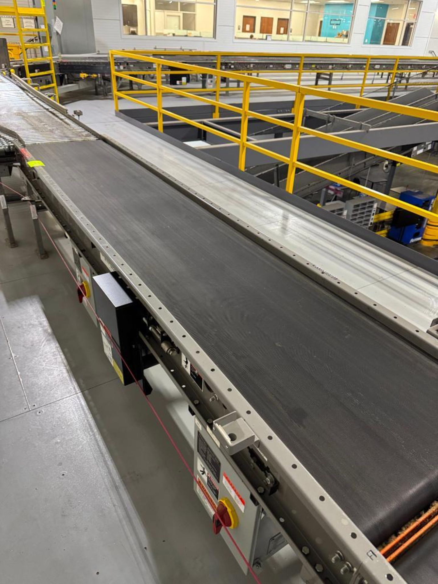 Invata conveyor belt - Image 2 of 3