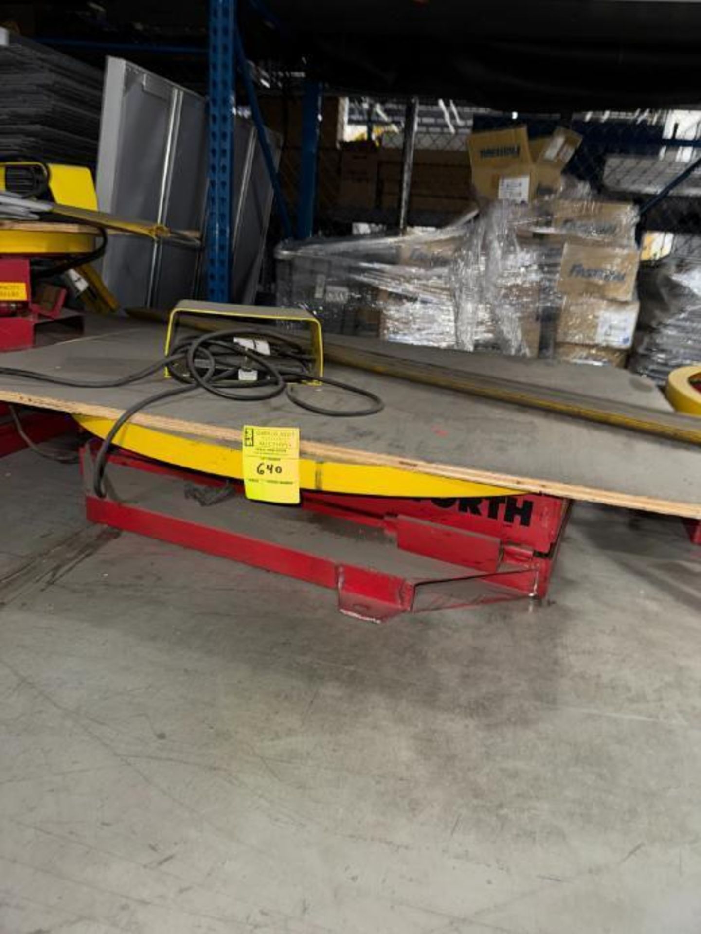 Southworth Pallet Pal pallet positioner & leveler
