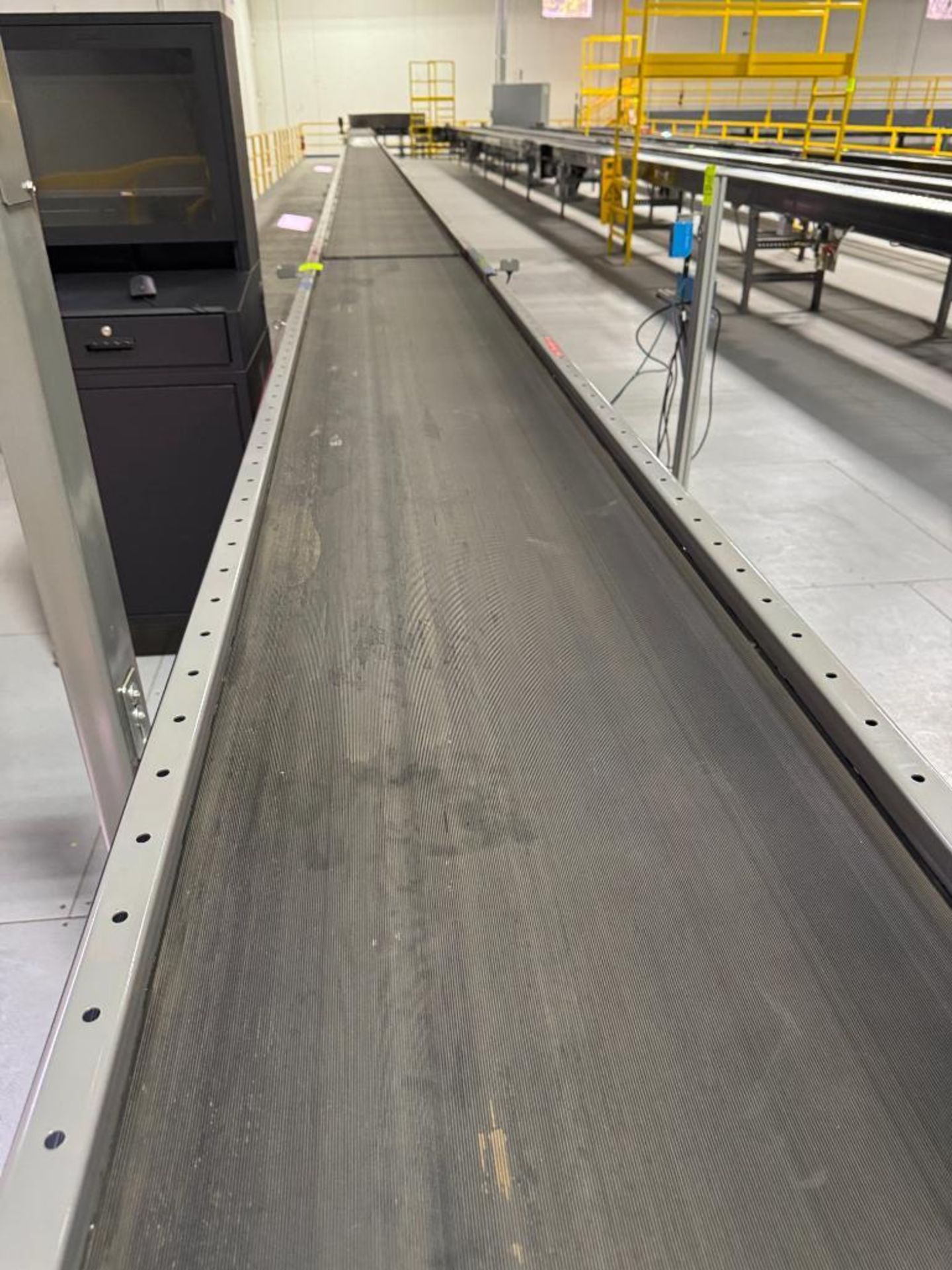 Invata conveyor belt - Image 3 of 4