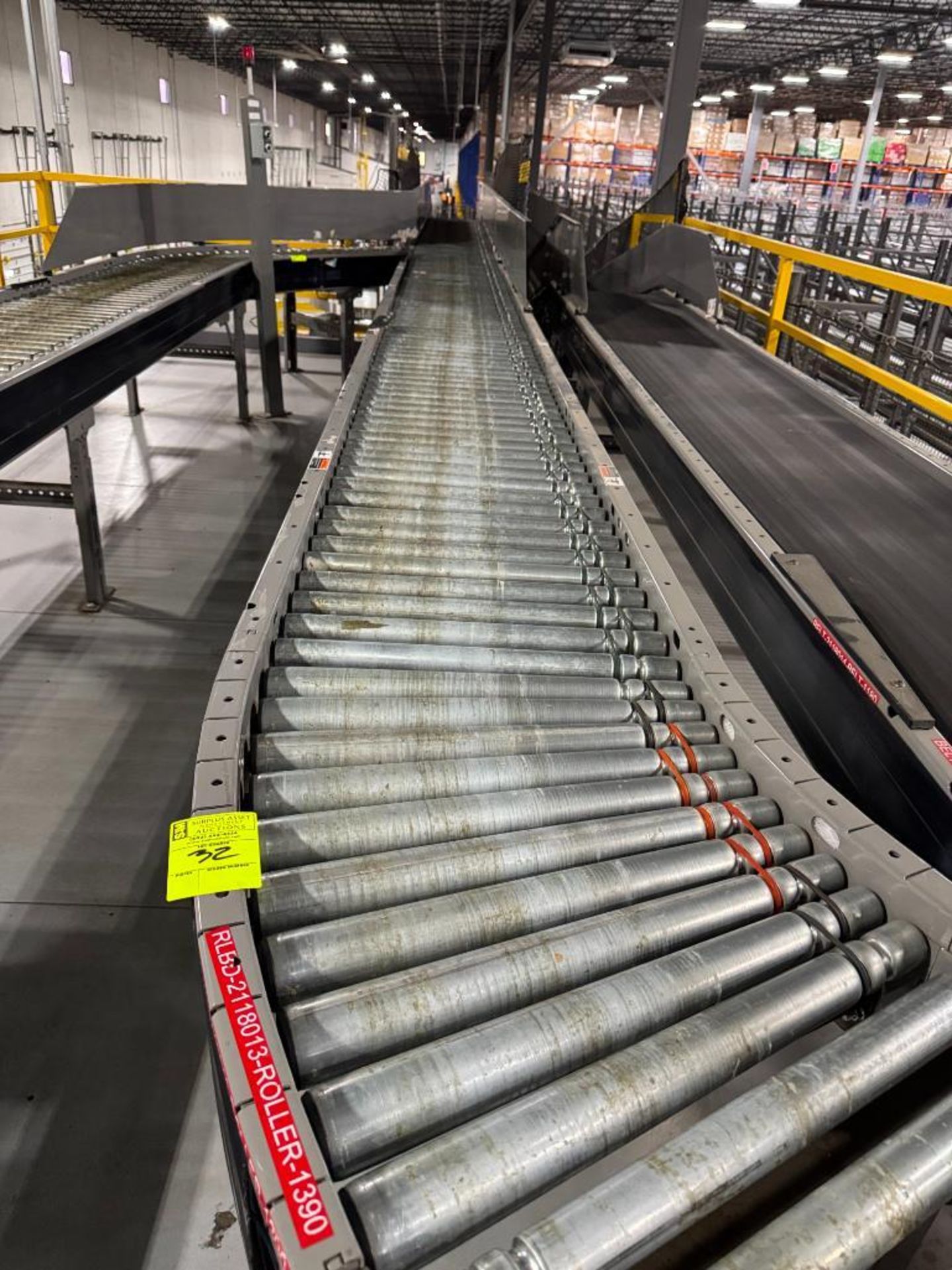 Invata powered roller conveyor