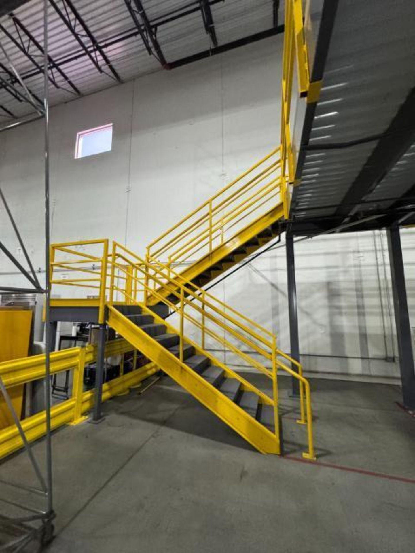 south mezzanine, w/ 2) sets of stairs - Image 14 of 18
