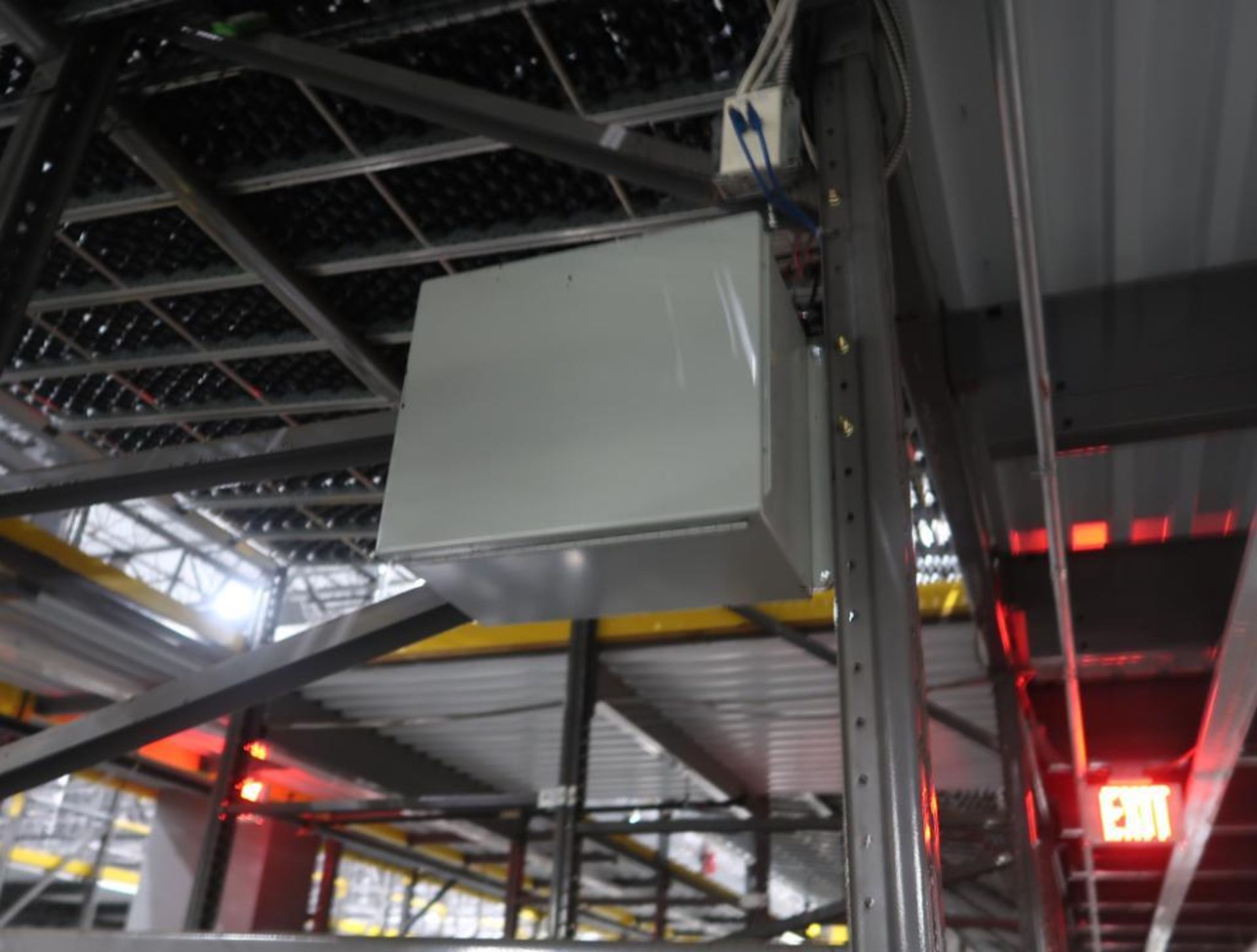 Lightning Pick pick-to light order fulfillment system - Image 4 of 4