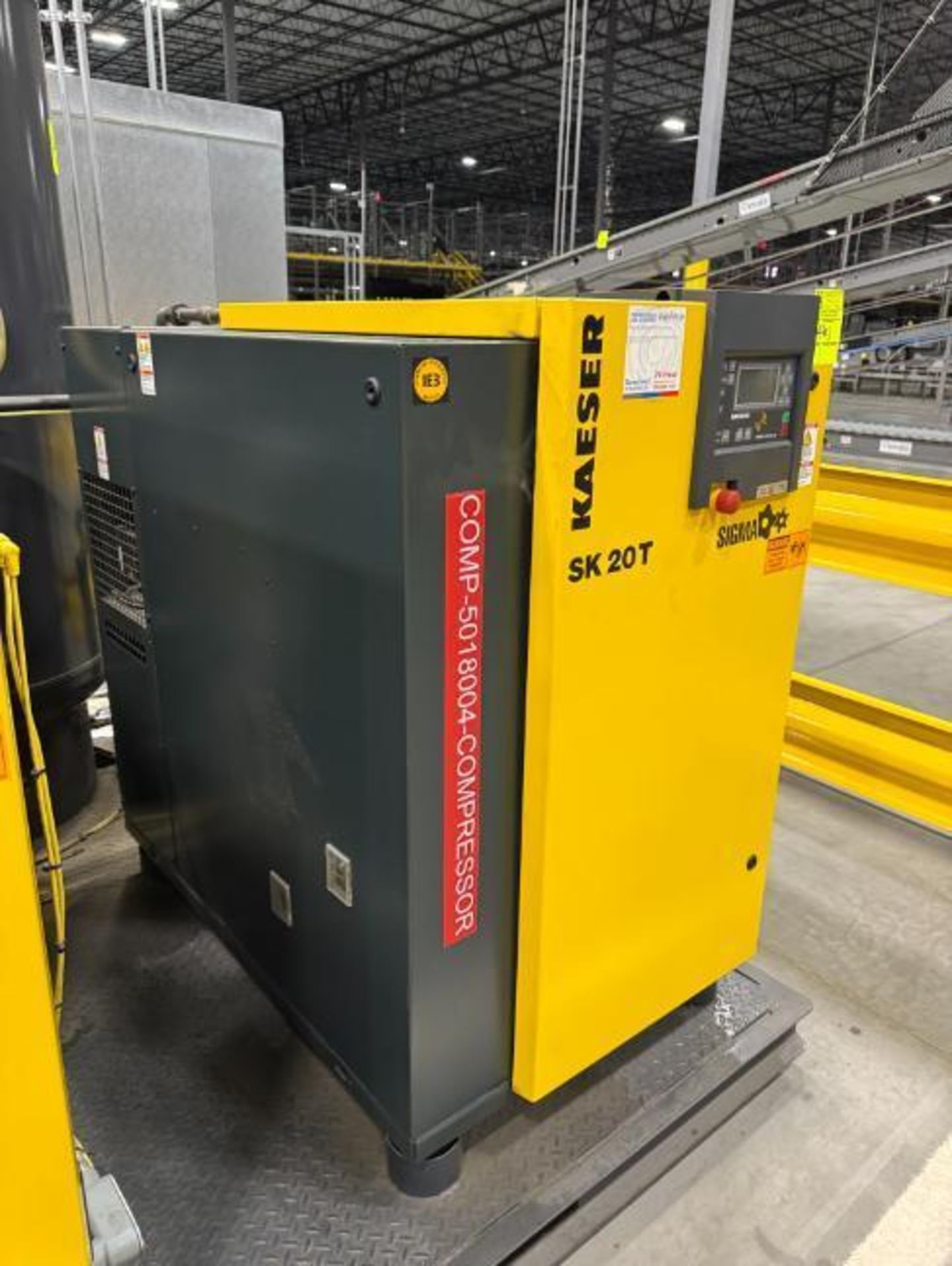 Kaeser rotary screw air compressor, w/ built-in dryer - Image 3 of 4