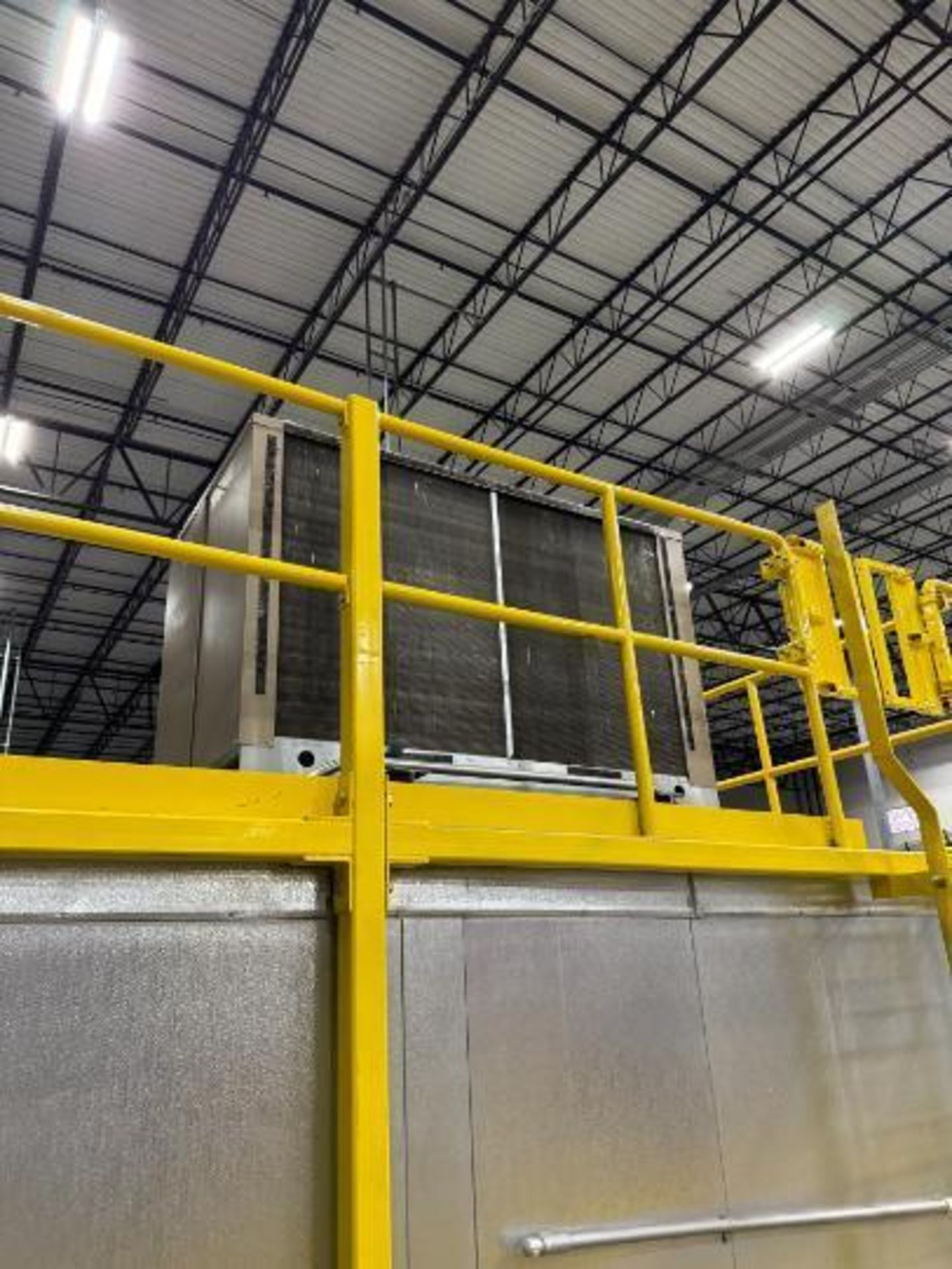 combo walk-in cooler & freezer, w/ compressors & coils - Image 9 of 18