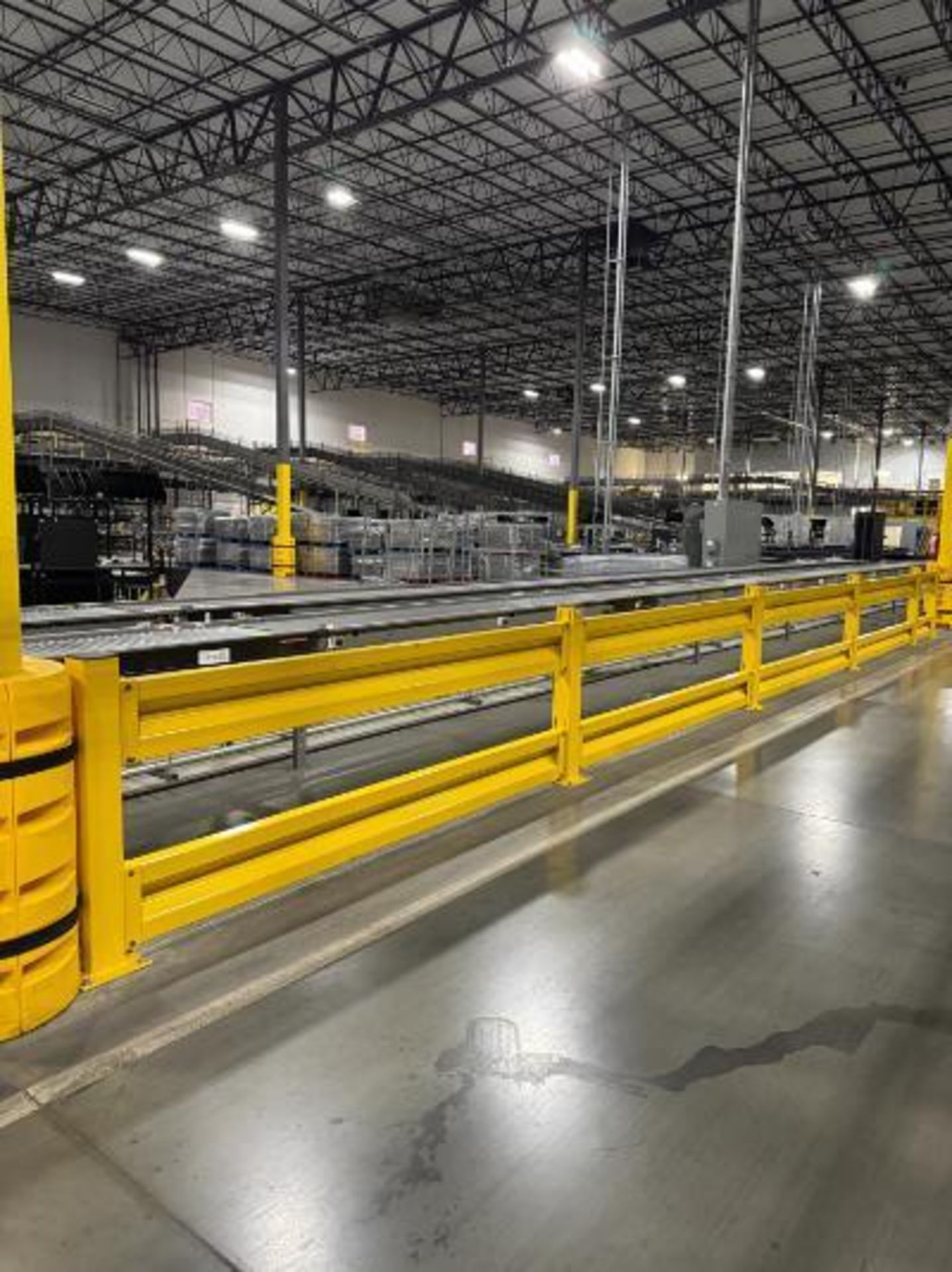 warehouse divider fence, 5) sections