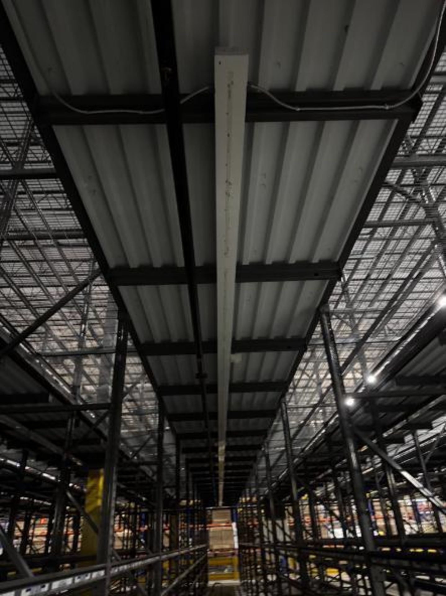 LED light fixtures - Image 2 of 2