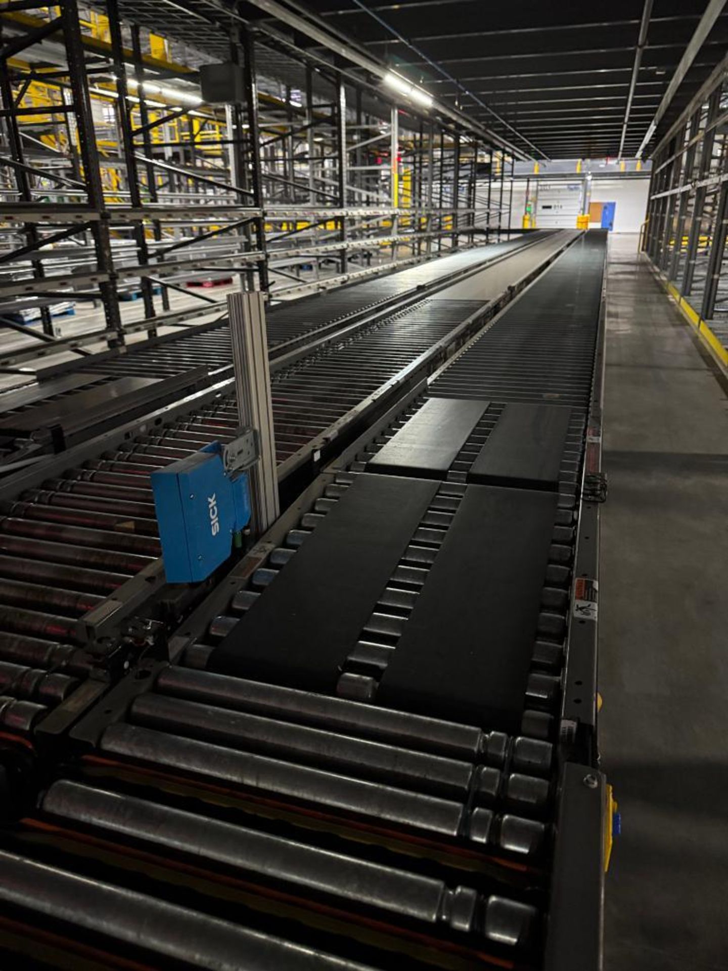 Invata diverter dual roller conveyor - Image 2 of 5