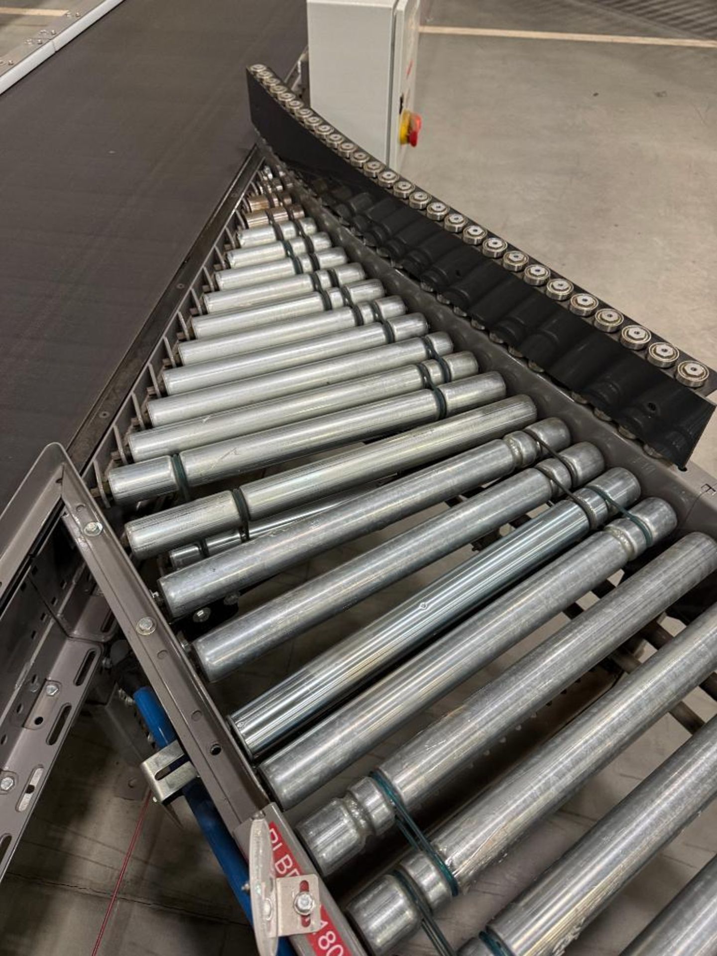 Invata powered roller conveyor - Image 3 of 3