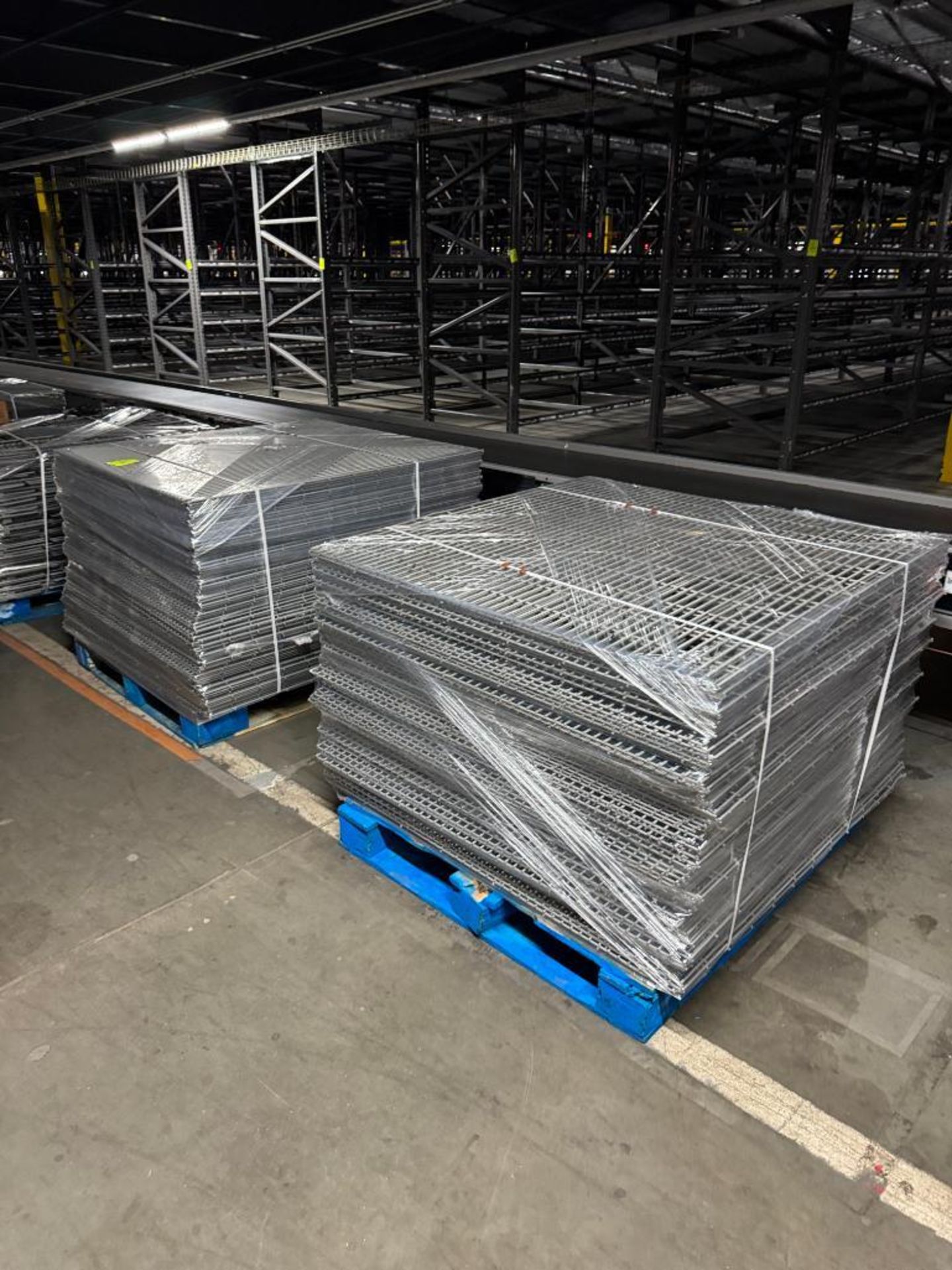 pallets of pallet racking decking - Image 3 of 3