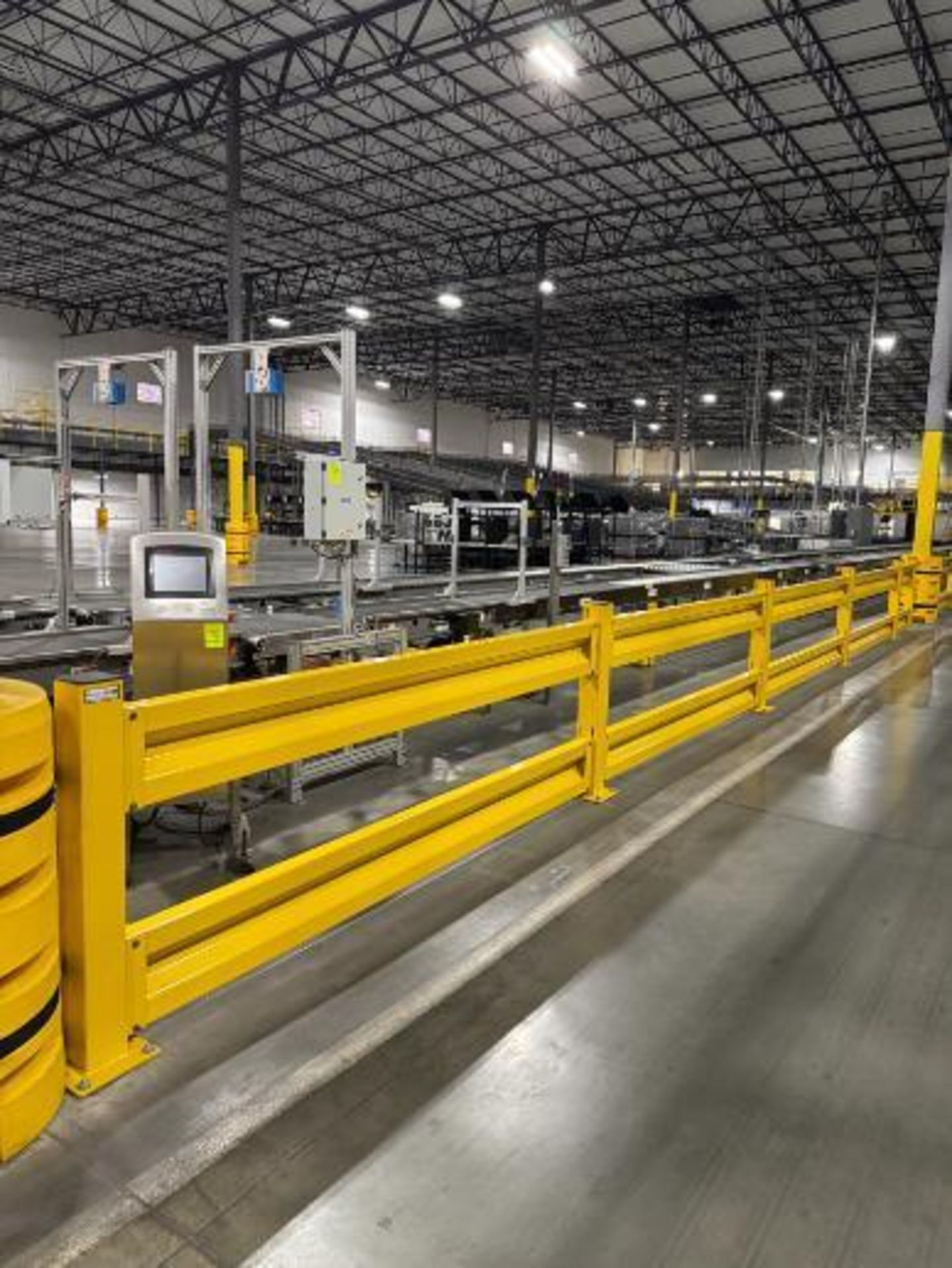 warehouse divider fence, 5) sections