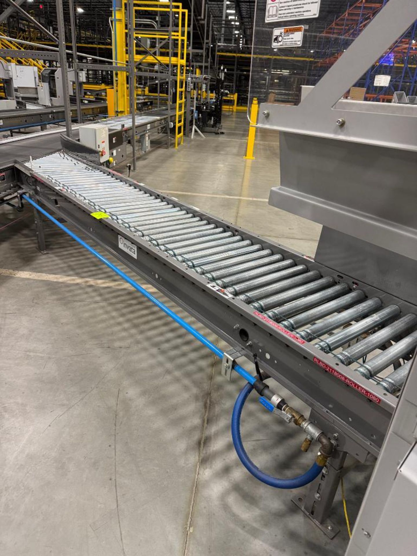 Invata powered roller conveyor - Image 2 of 3