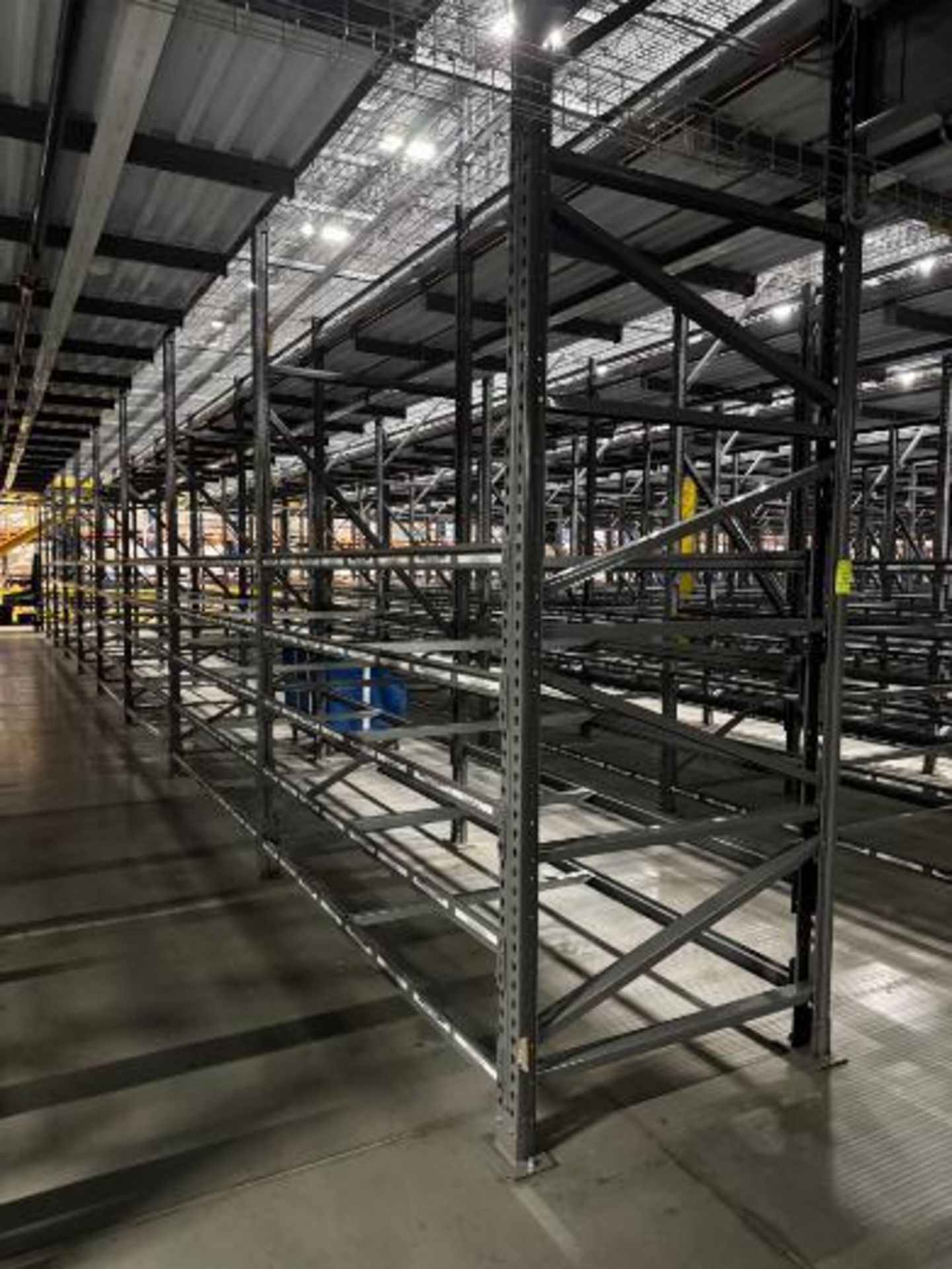 10) sections of pallet racking - Image 2 of 4