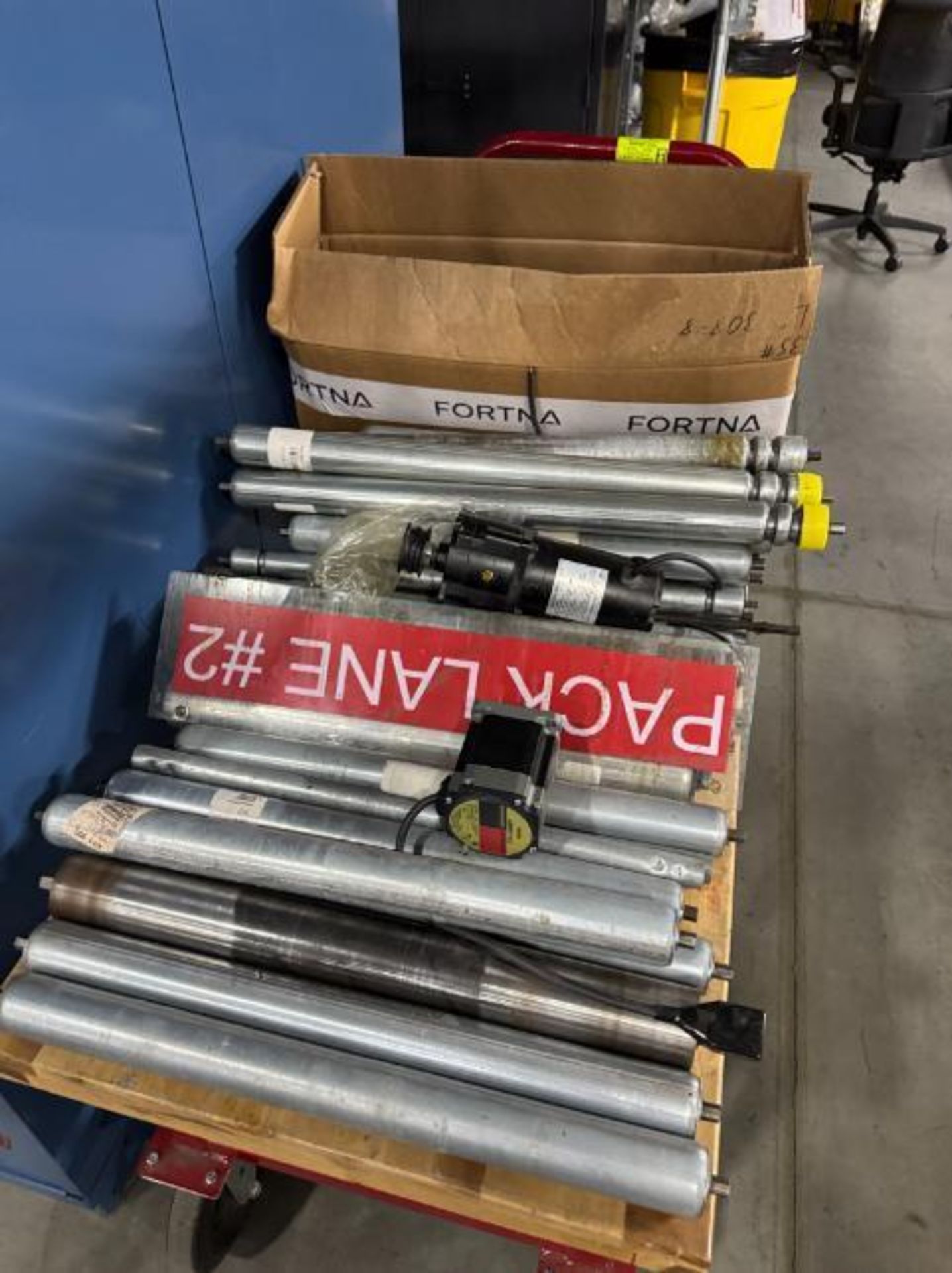 heavy duty cart w/ conveyor idler & drive rollers - Image 3 of 4