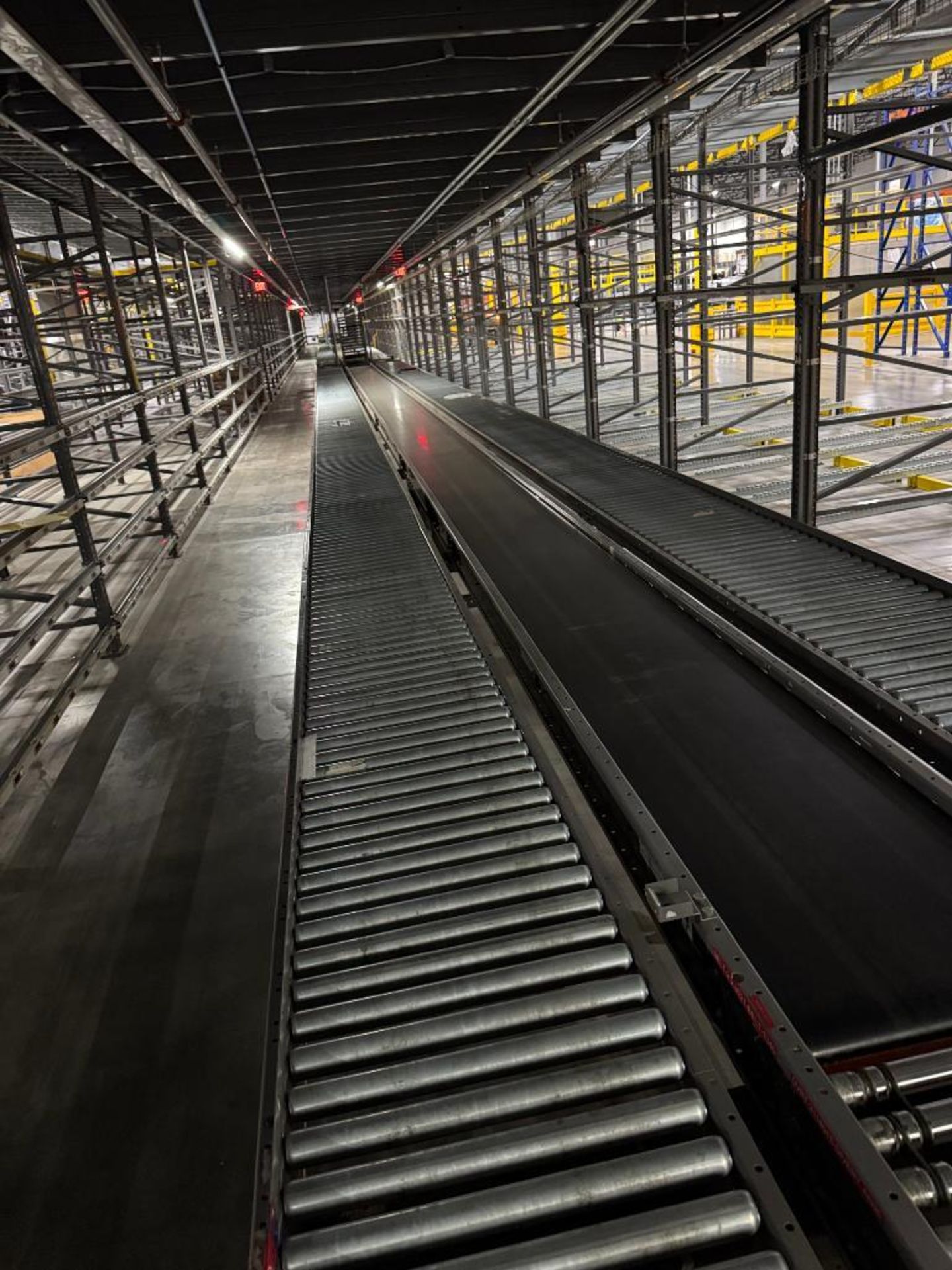 Invata diverter dual roller conveyor - Image 3 of 7