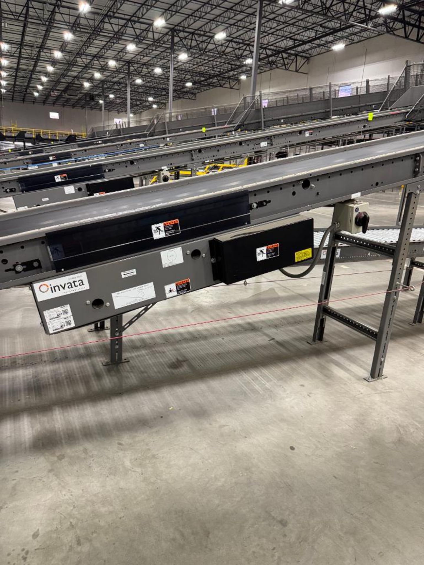Invata conveyor belt w/ decline - Image 2 of 4