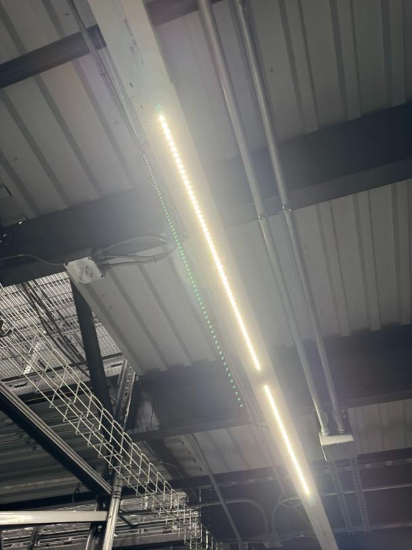 LED light fixtures