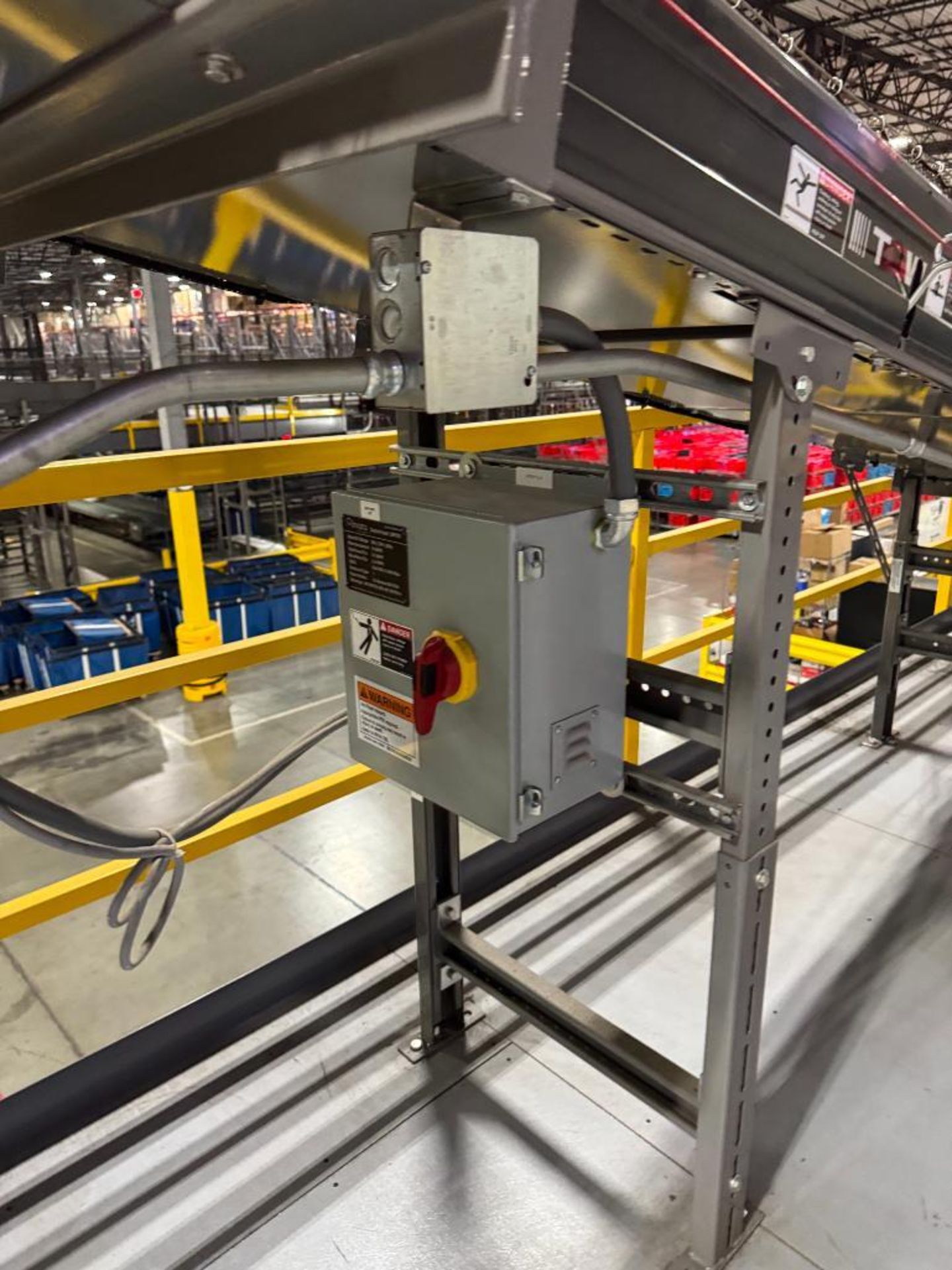 Invata conveyor belt w/ incline - Image 3 of 5