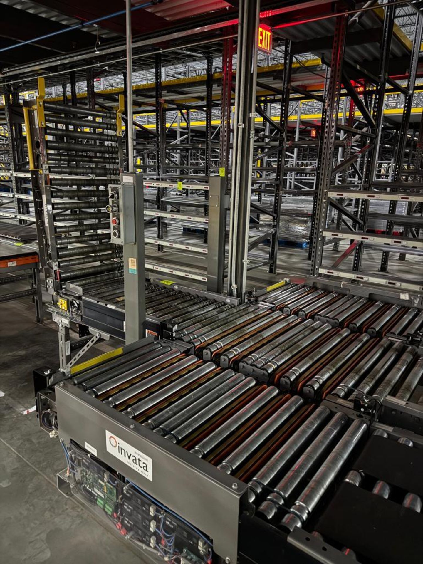 Invata diverter dual roller conveyor
