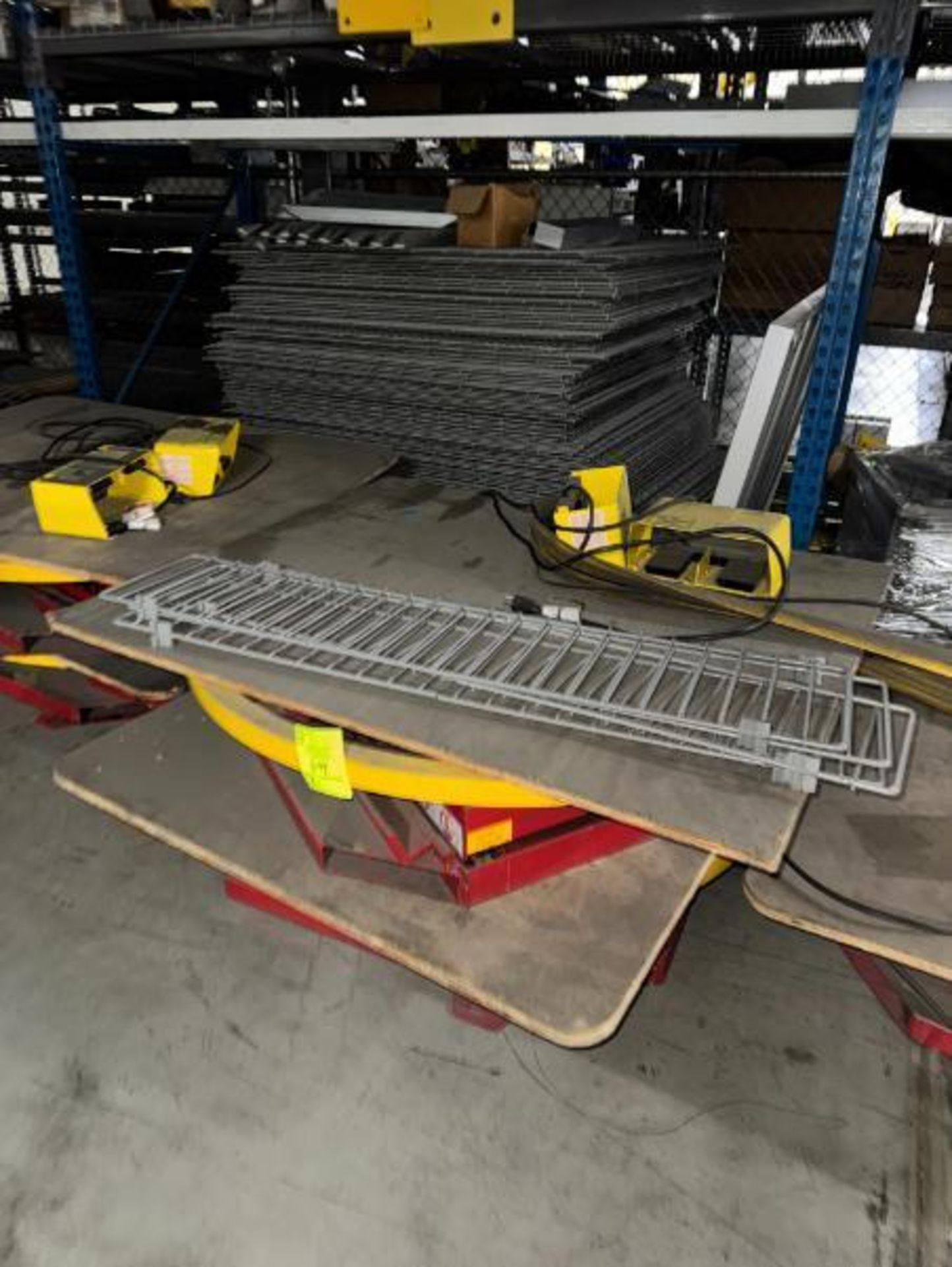 Southworth Pallet Pal pallet positioner & leveler