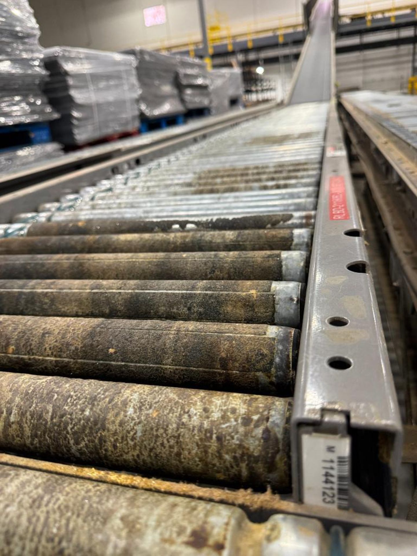 Invata powered roller conveyor - Image 2 of 3