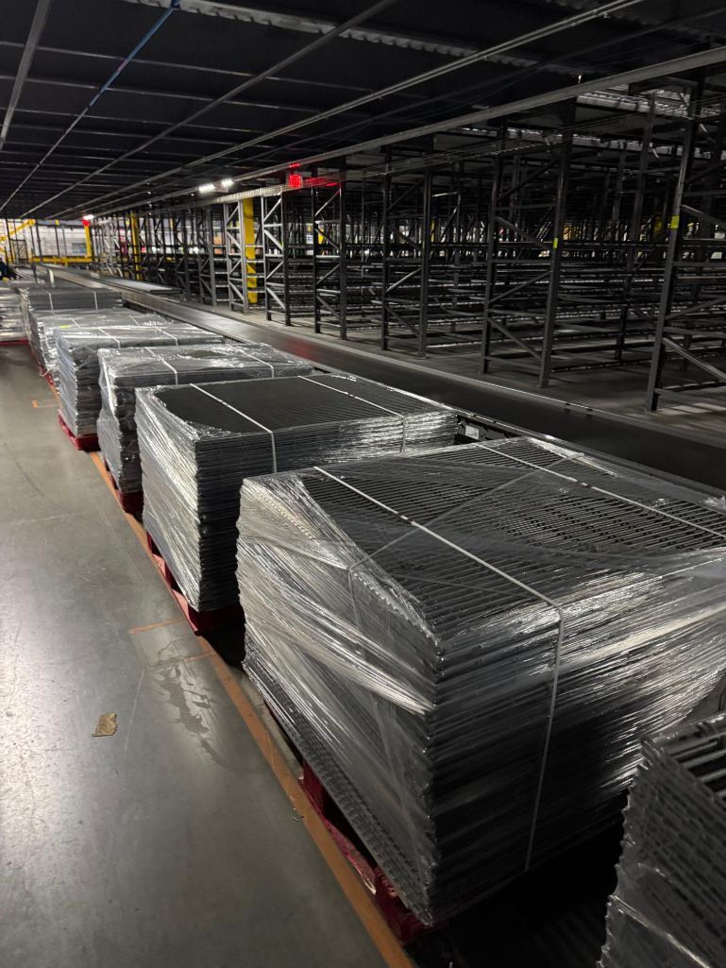 pallets of pallet racking decking - Image 3 of 3