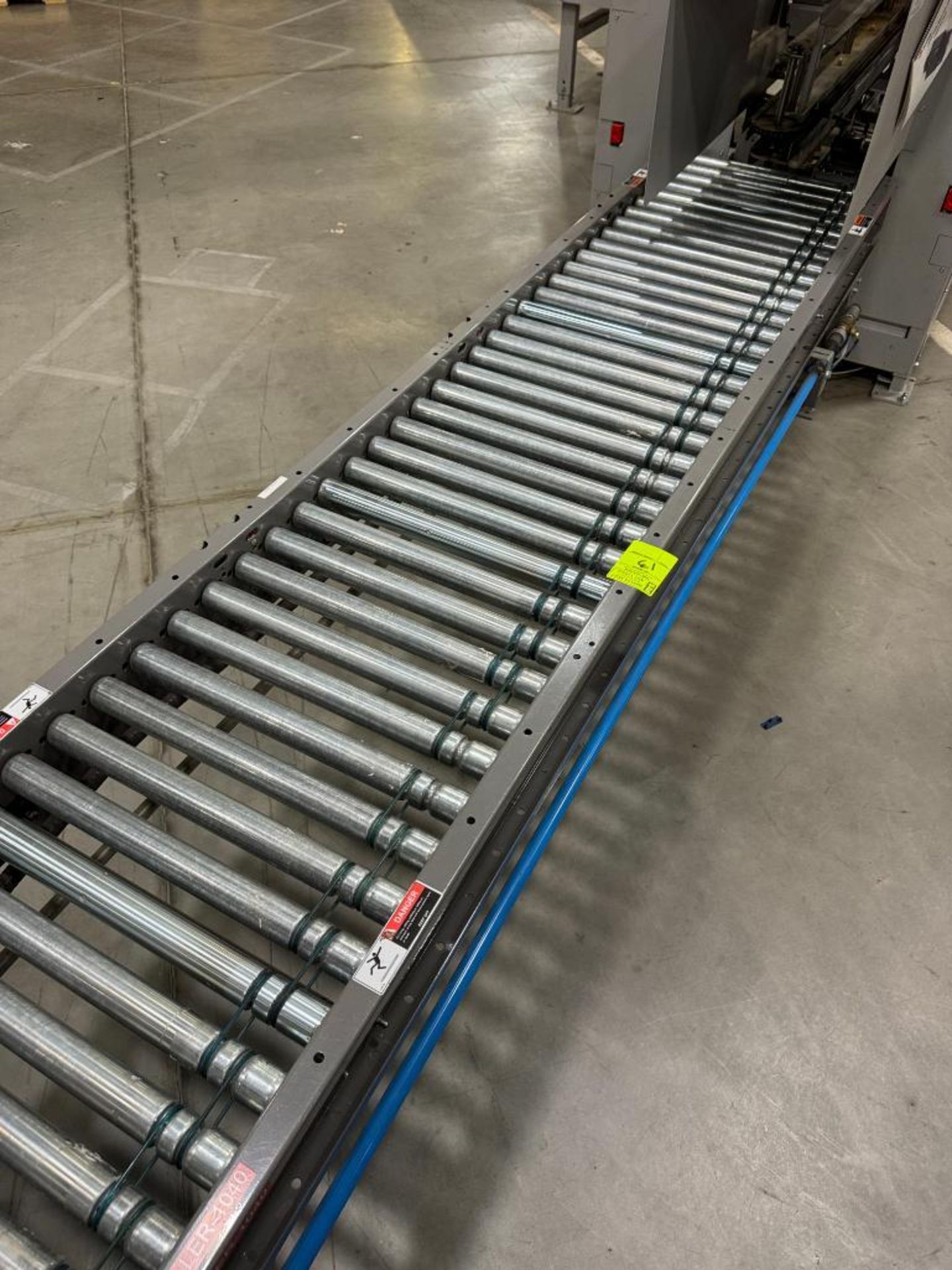 Invata powered roller conveyor - Image 2 of 3