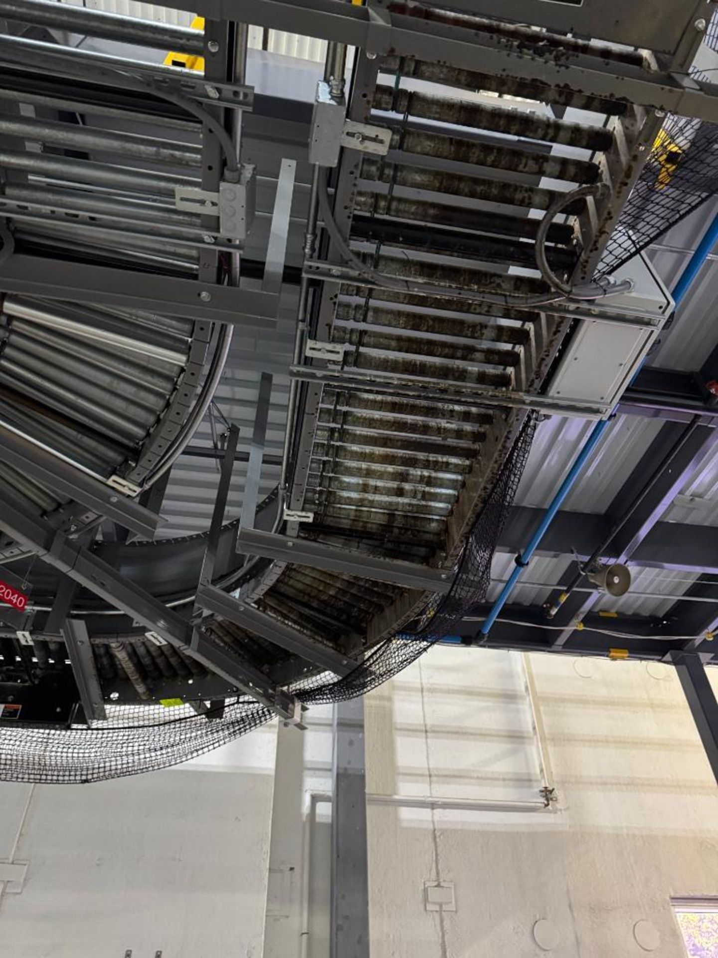 Invata partially powered roller conveyor 90 - Image 2 of 3
