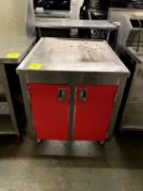 PORTABLE BASE ON CASTERS