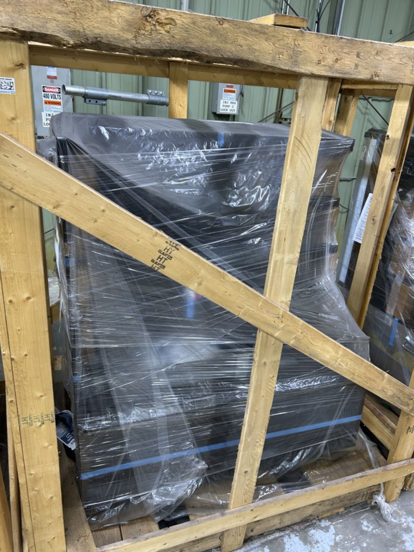 NEW 8FT RUN OF STRUCTURAL CONCEPTS SELF CONTAINED GRAB AND GO CASES - Image 2 of 3