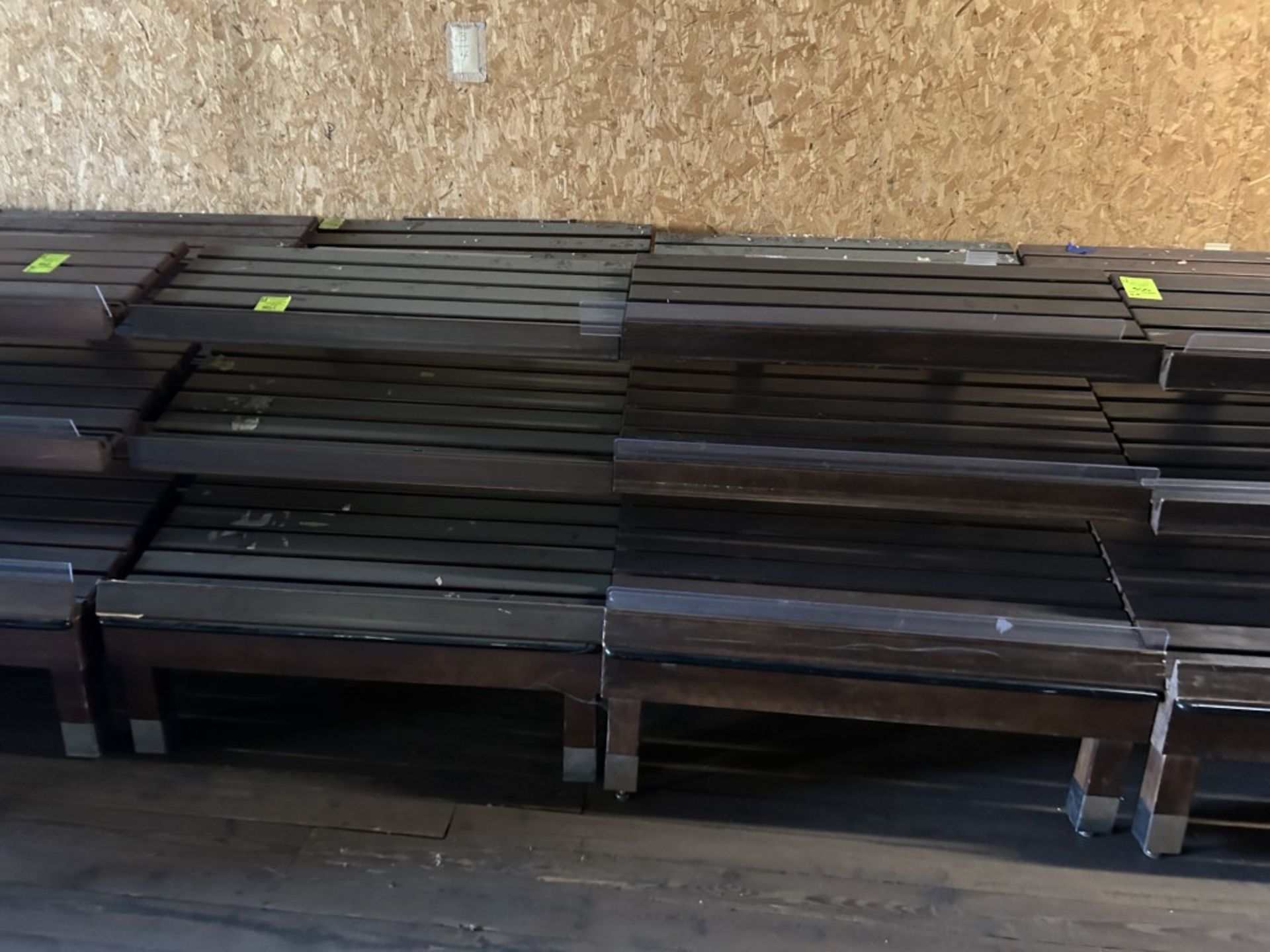 4FT SLANT SHELF WOODEN BAKERY MERCHANDISERS