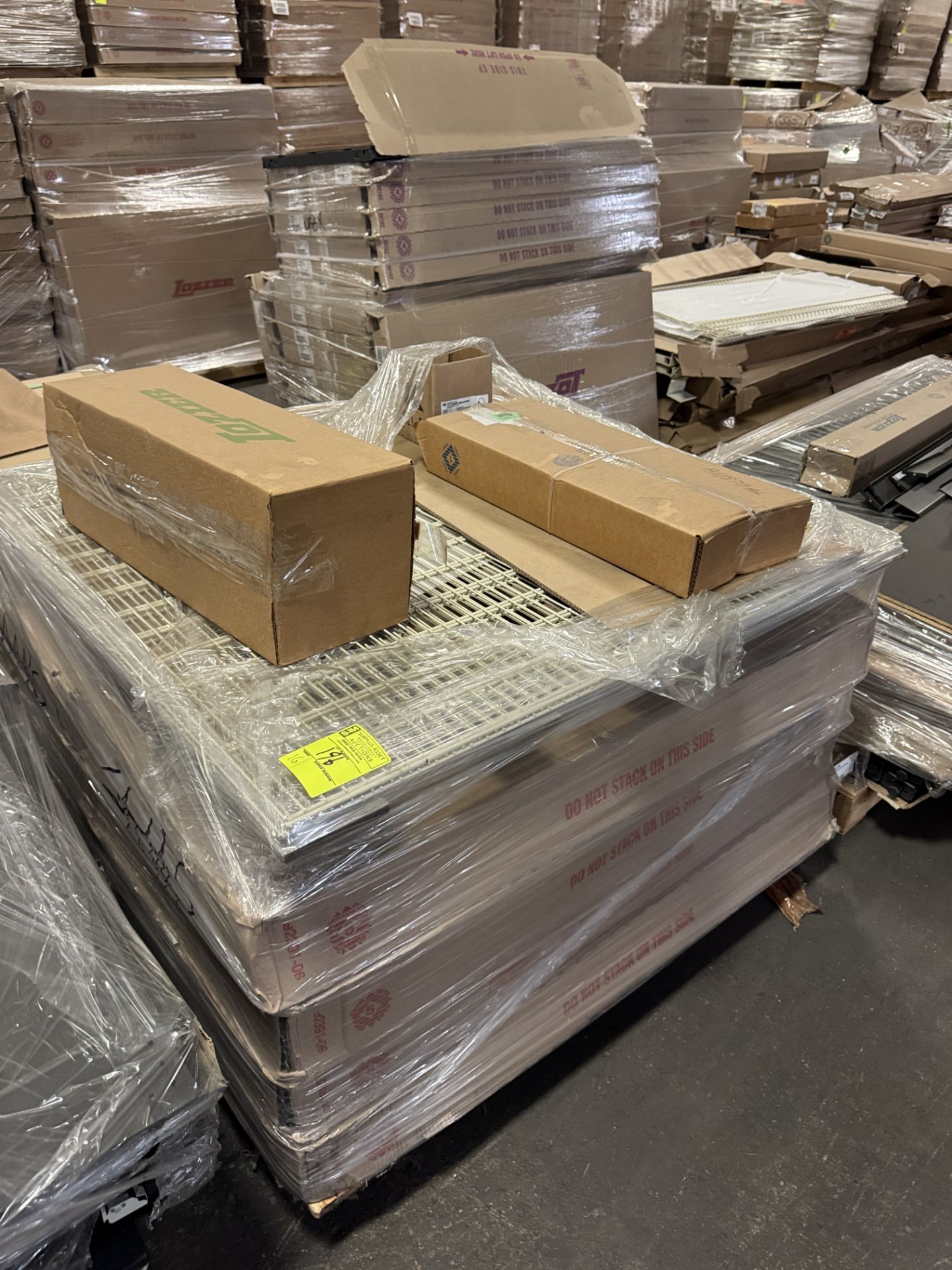 *NEW* Pallet of Lozier Drop in shelf no molding and wiregrid shelf