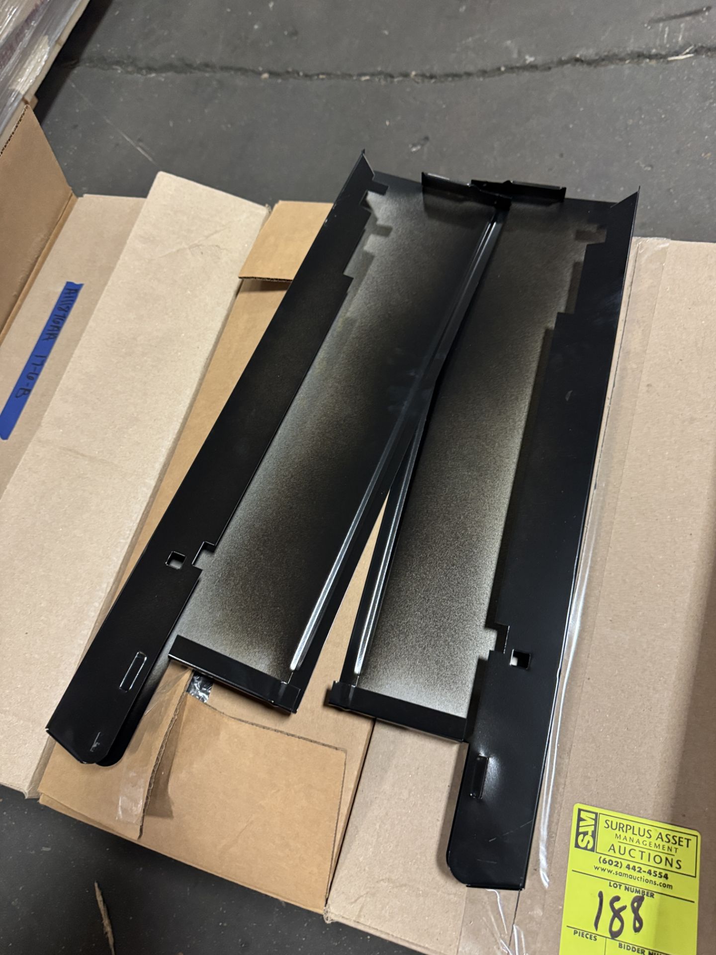 *NEW IN BOX* Lozier Base endtrim