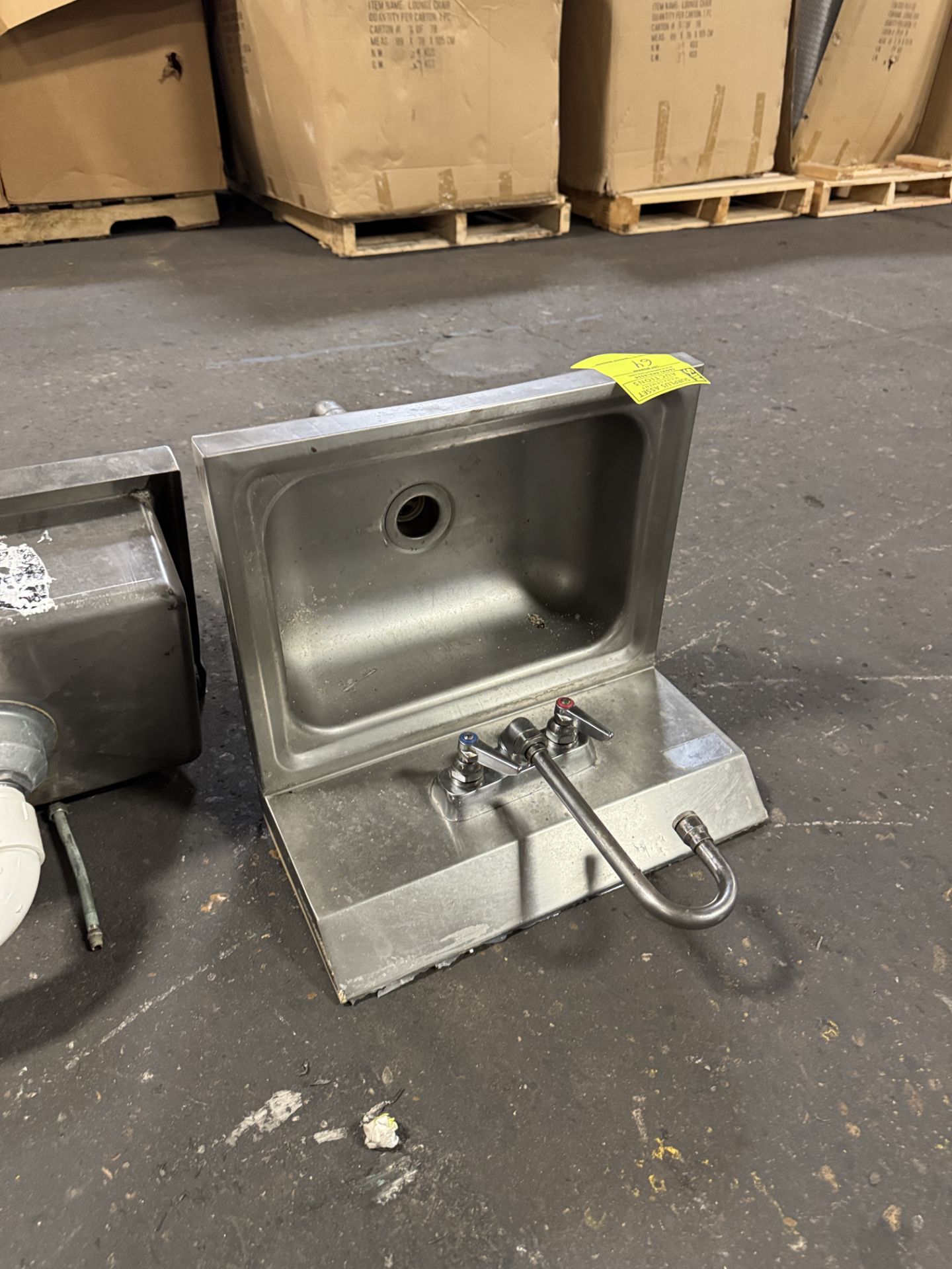 Stainless Steel wallmount hand sink - Image 2 of 2