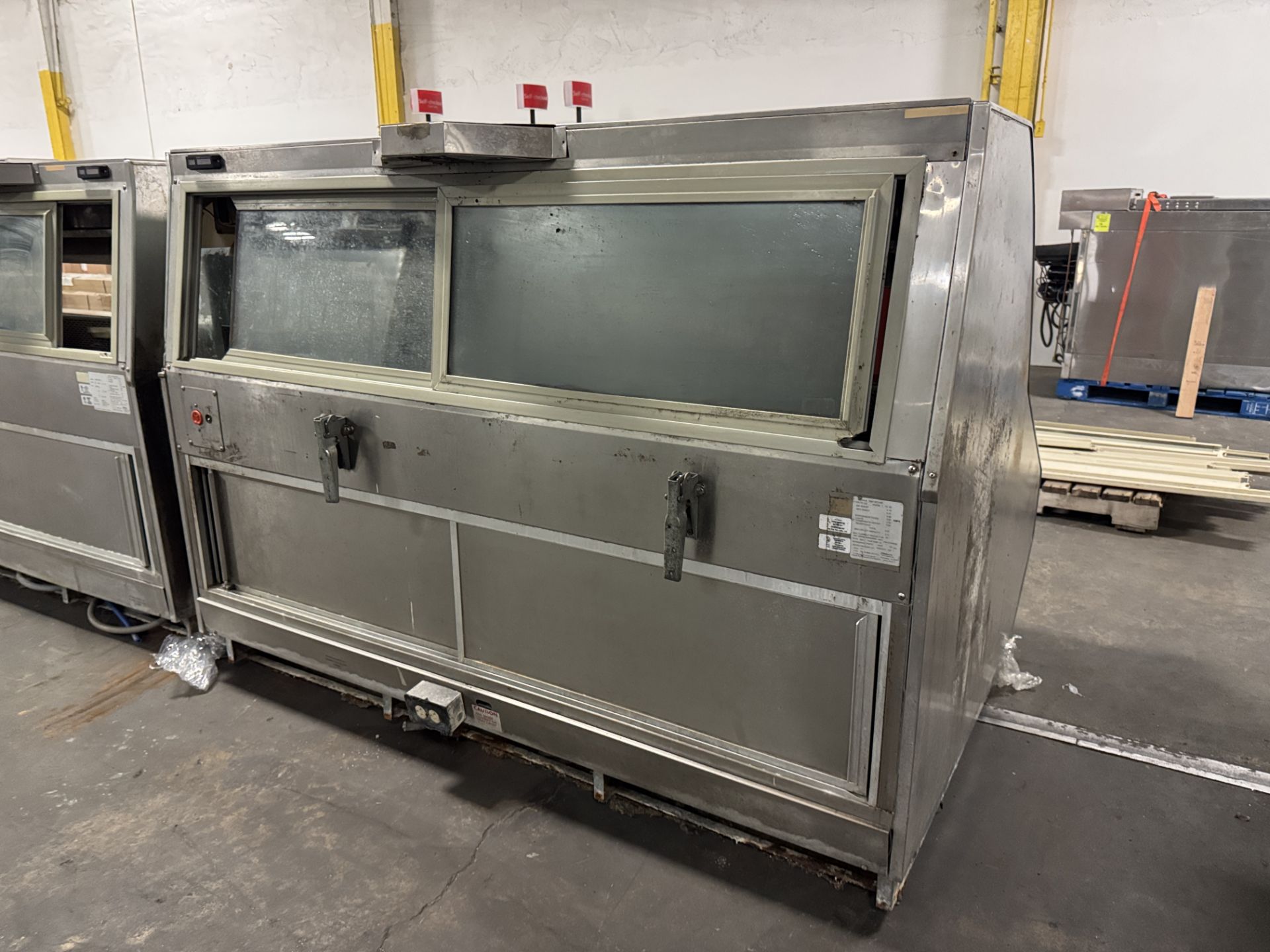 Hillphoenix 6' meat display case w/ grab & go - Image 3 of 4
