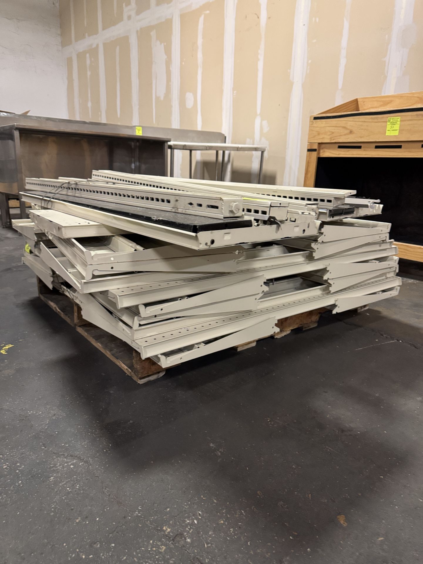 Pallet of Lozier shelving parts, uprights and shelves - Image 2 of 2
