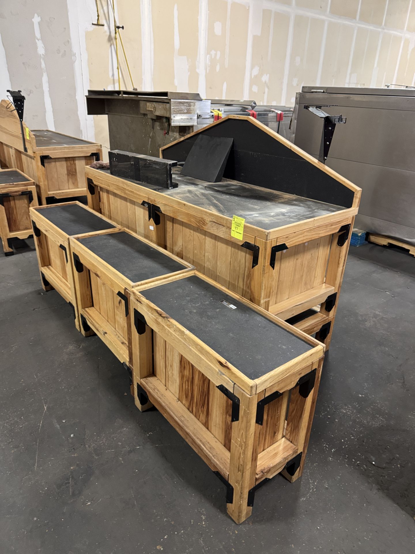 wooden dry produce display table w/ 3 side display tables - Image 2 of 2