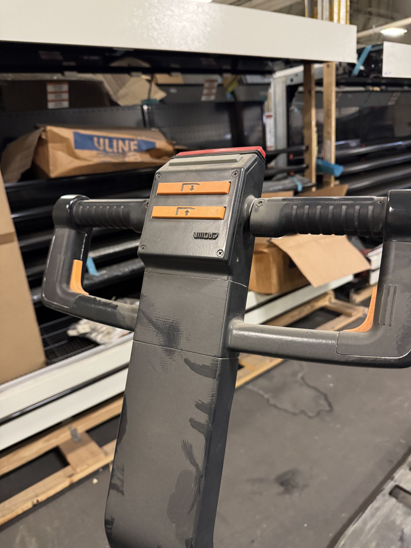 Crown 8' electric pallet jack (no battery) - Image 4 of 4
