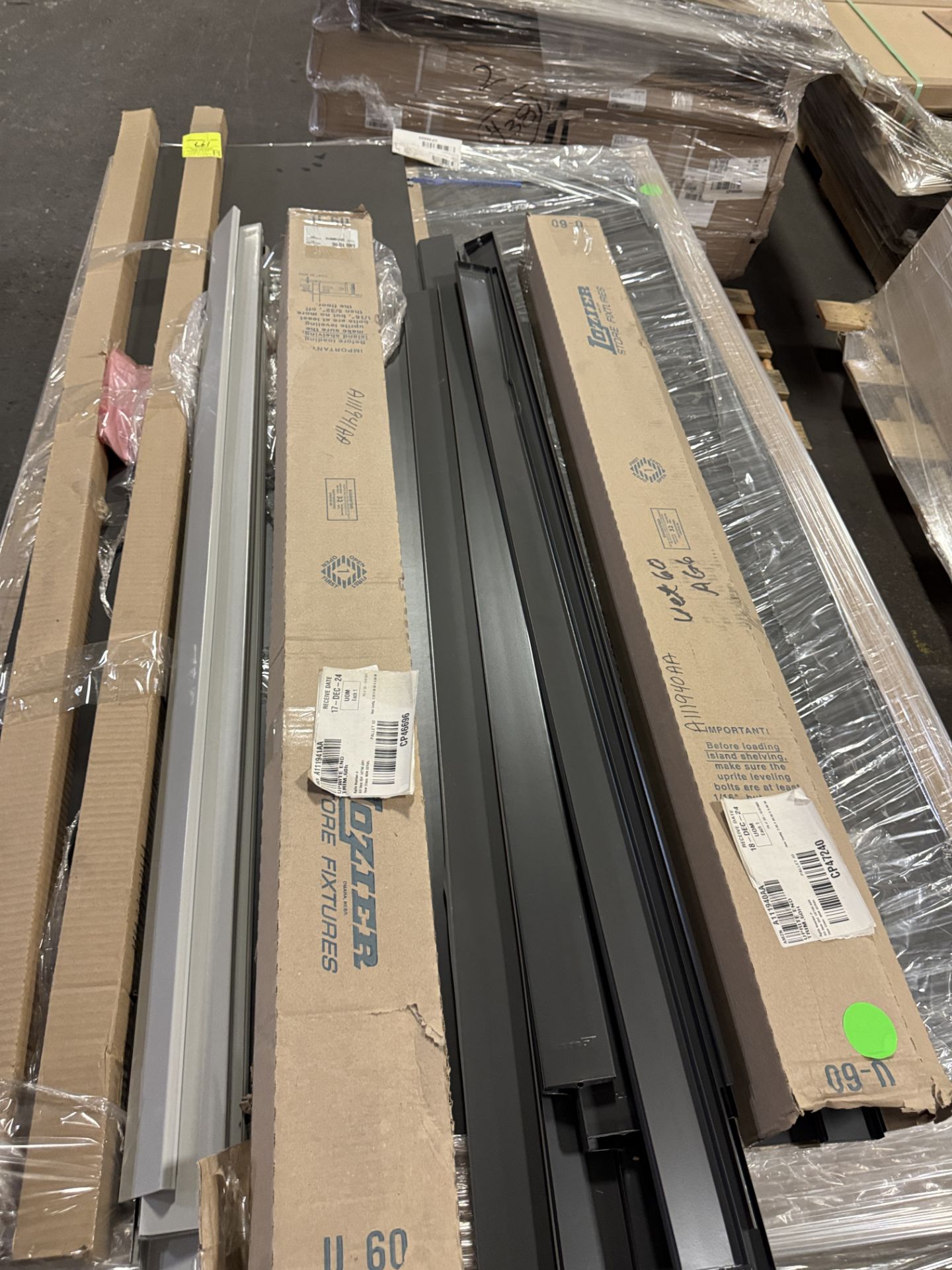 *NEW* Pallet of Lozier misc shelving parts - Image 3 of 3