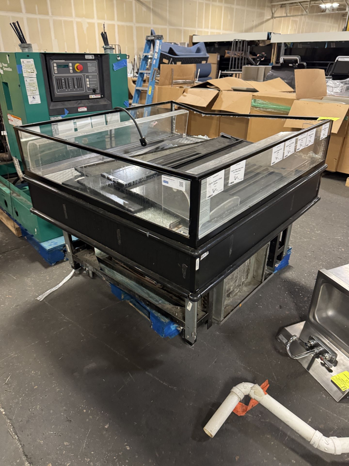 Structural Concepts open air island cooler merchandiser - Image 4 of 4