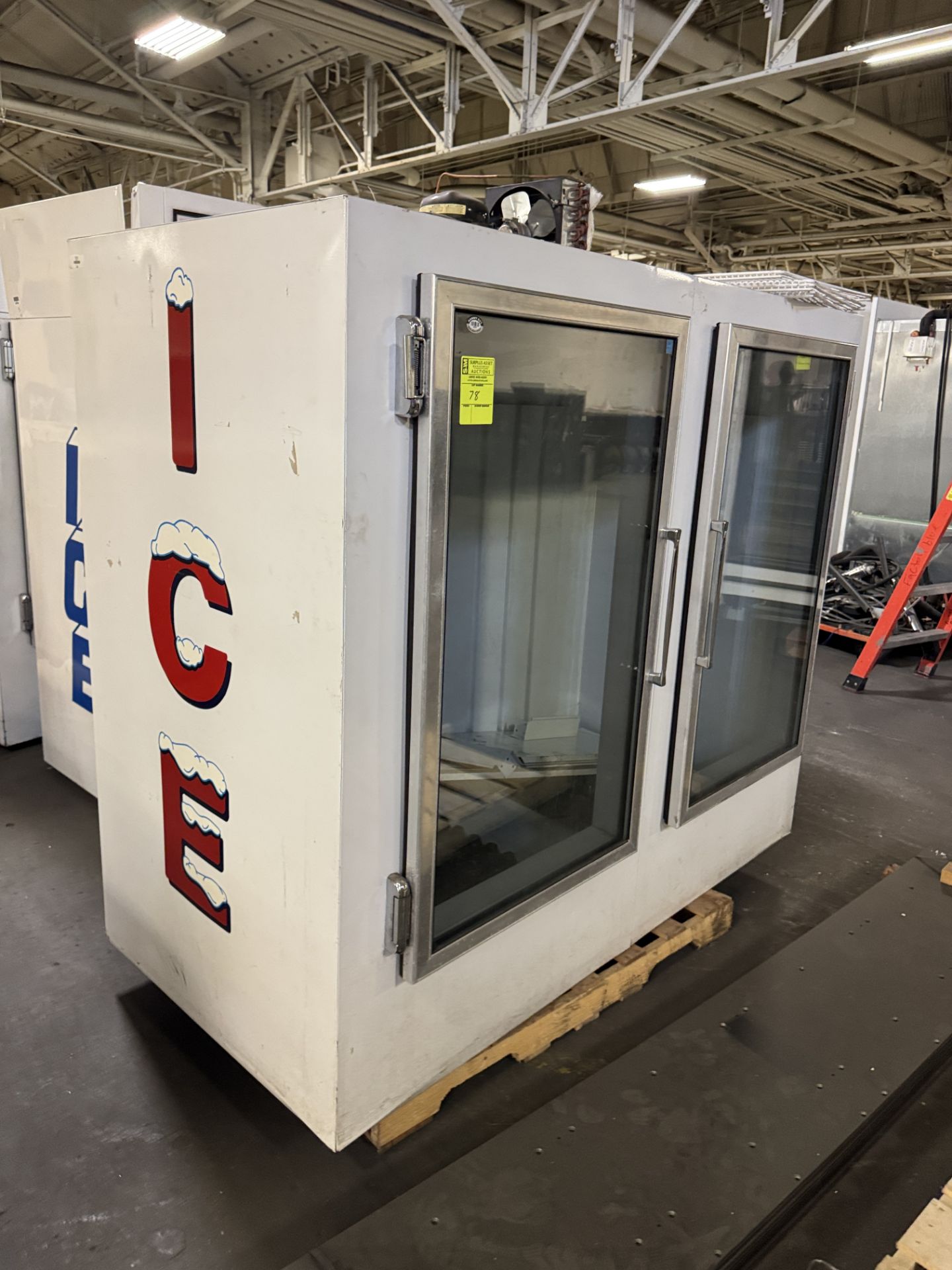 Leer glass door ice merchandiser