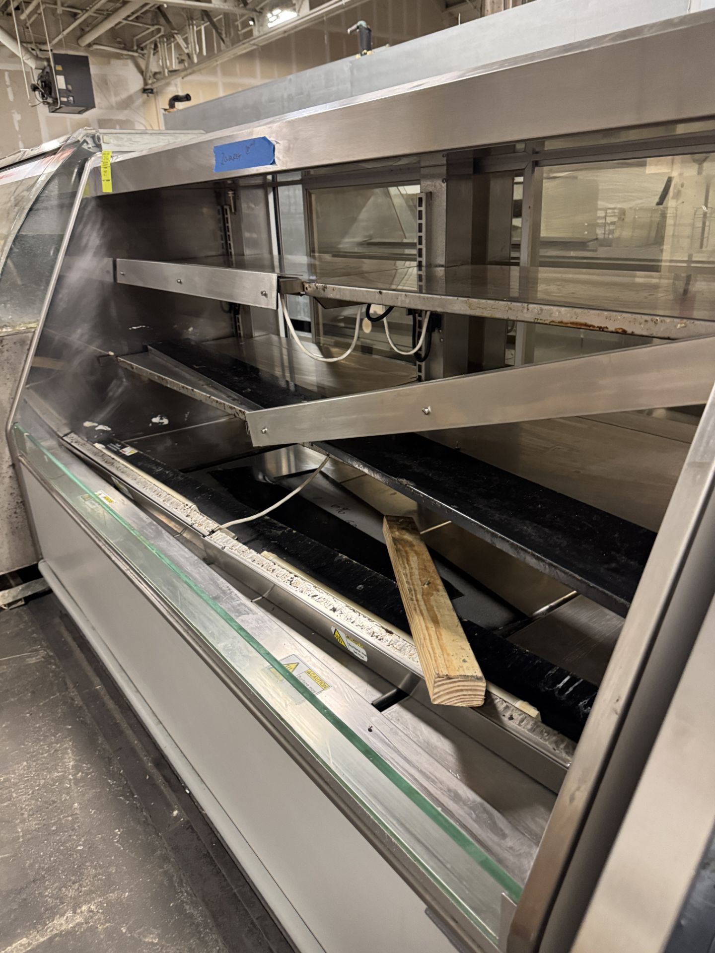 Hillphoenix hot food grab & go merchandiser w/ rear load - Image 2 of 3