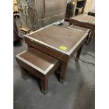 Nesting table
