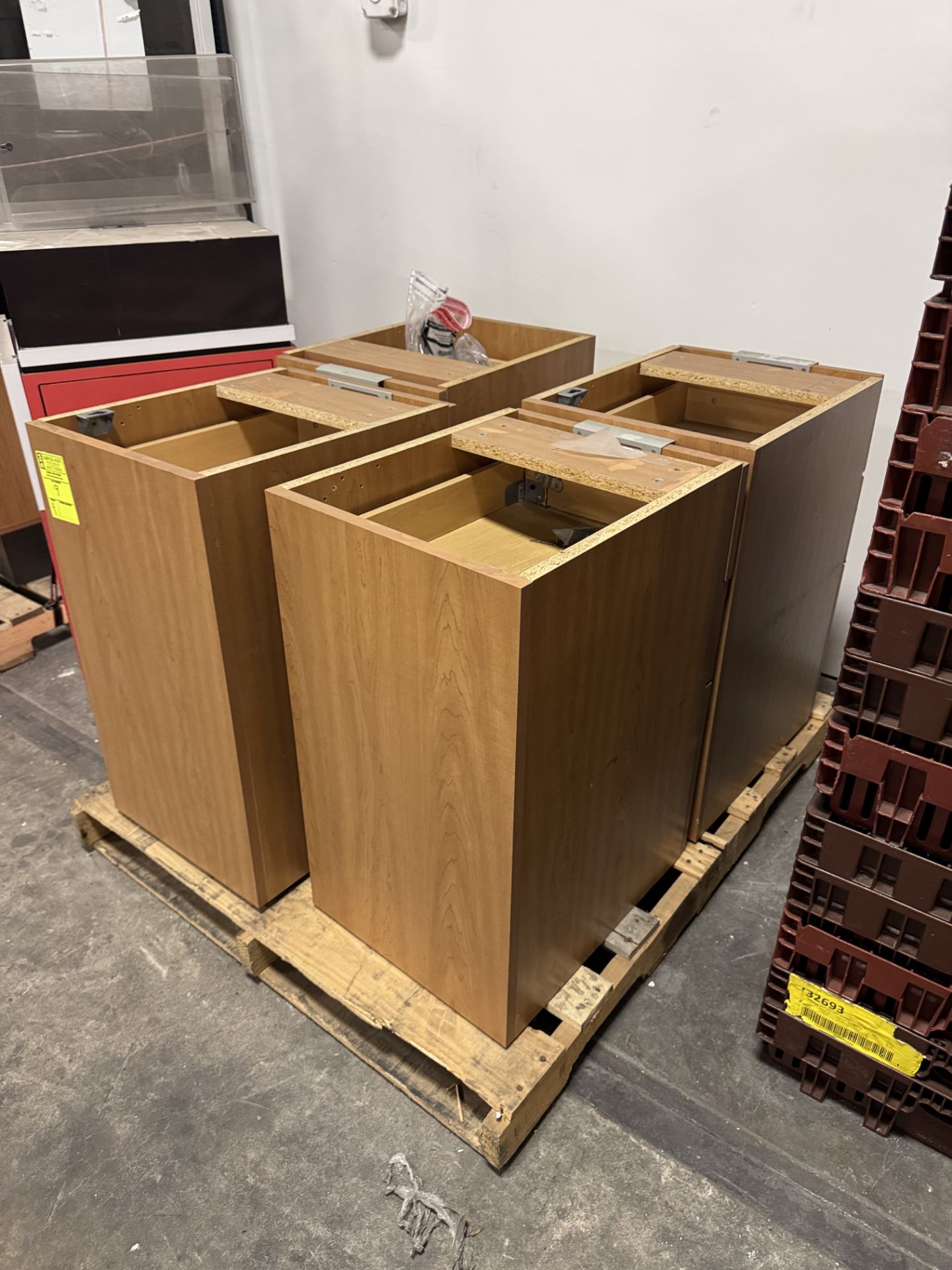 Pallet of 3 drawer cabinets - Image 2 of 2