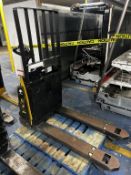 YALE ELECTRIC PALLET JACK