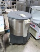 Electrolux high-volume vegtable dryer